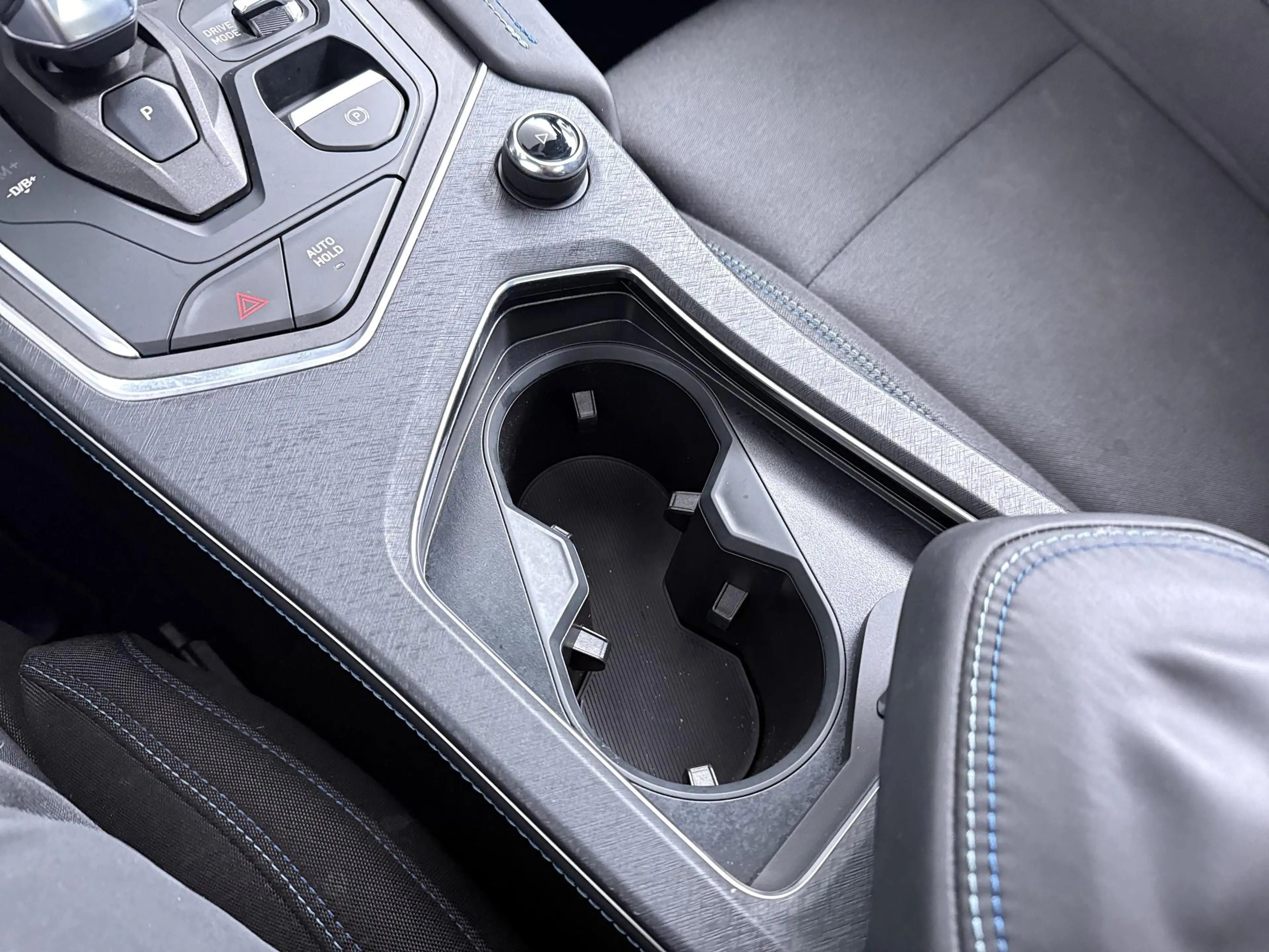 Lynk & Co 01 1.5 PHEV Black Edition Donkere hemel ACC | Pano | — photo 31