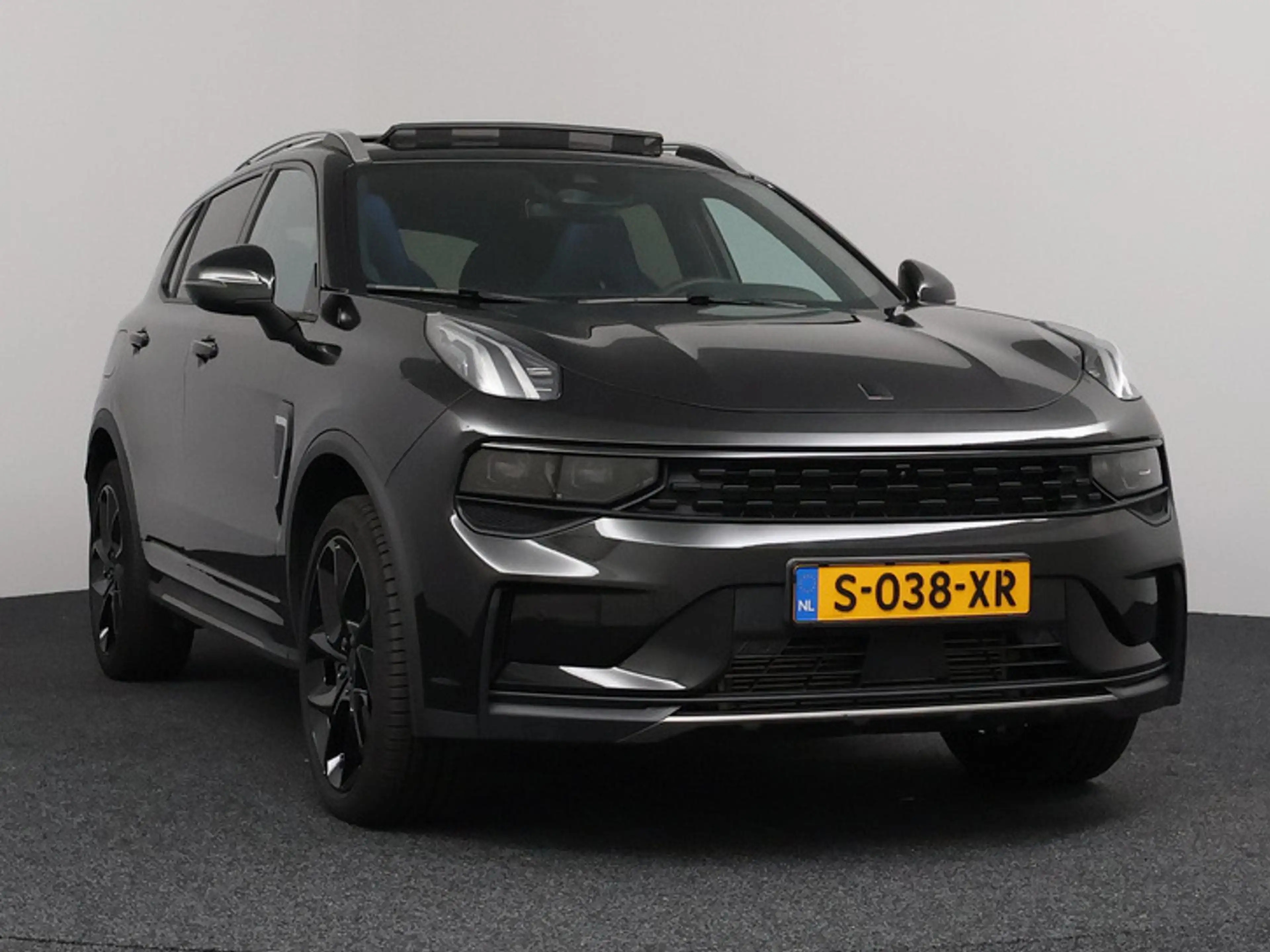 Lynk & Co 01 1.5 PHEV Black Edition Donkere hemel ACC | Pano | — photo 41