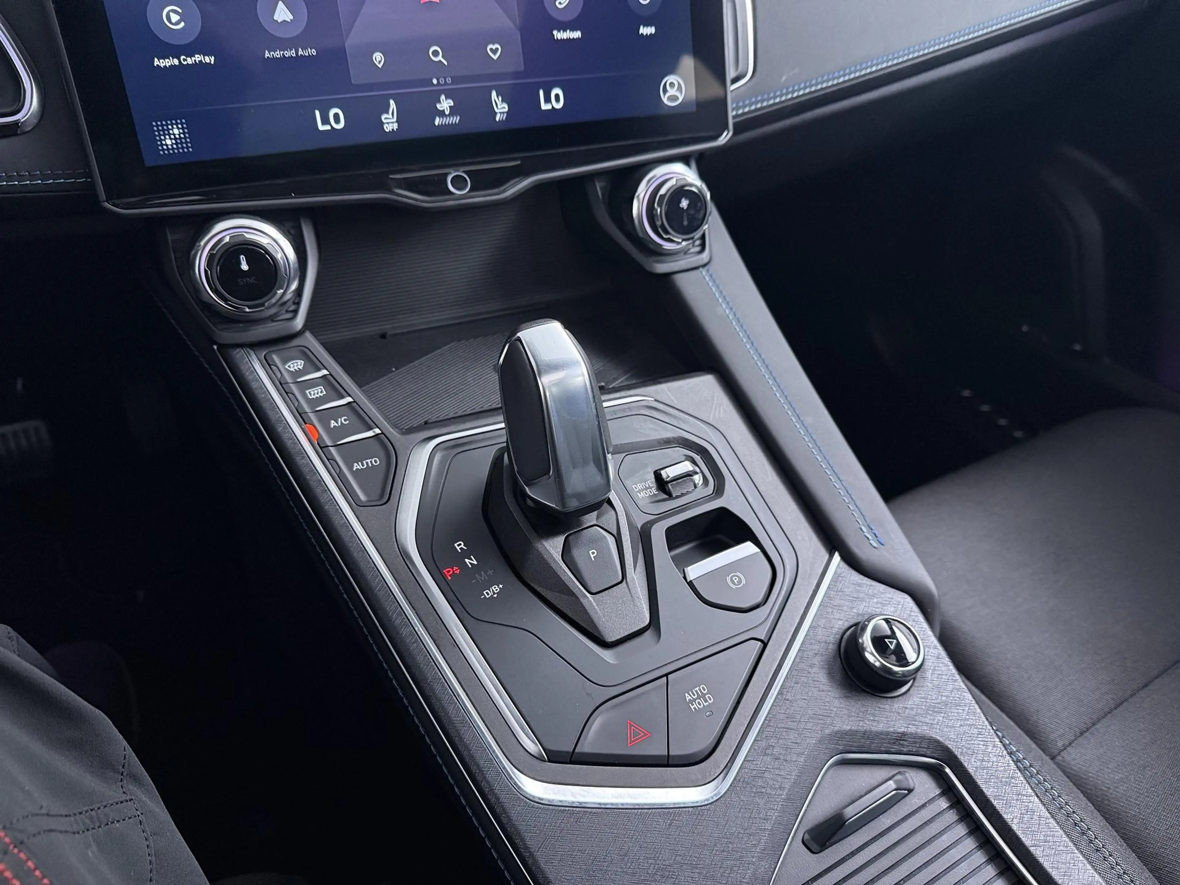 Lynk & Co 01 1.5 PHEV Black Edition Donkere hemel ACC | Pano | — photo 29