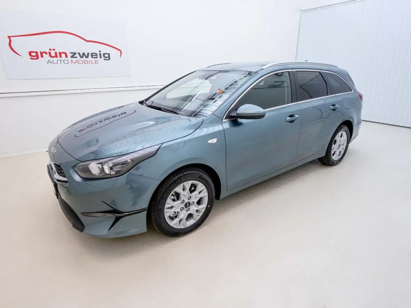 Kia Ceed / cee'd CEEDSW/SILBER/UVO/1.5 TGDI 48V/DCT7/140 Grau - 1