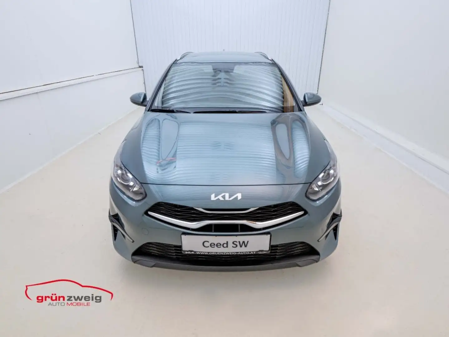 Kia Ceed / cee'd CEEDSW/SILBER/UVO/1.5 TGDI 48V/DCT7/140 Grau - 2