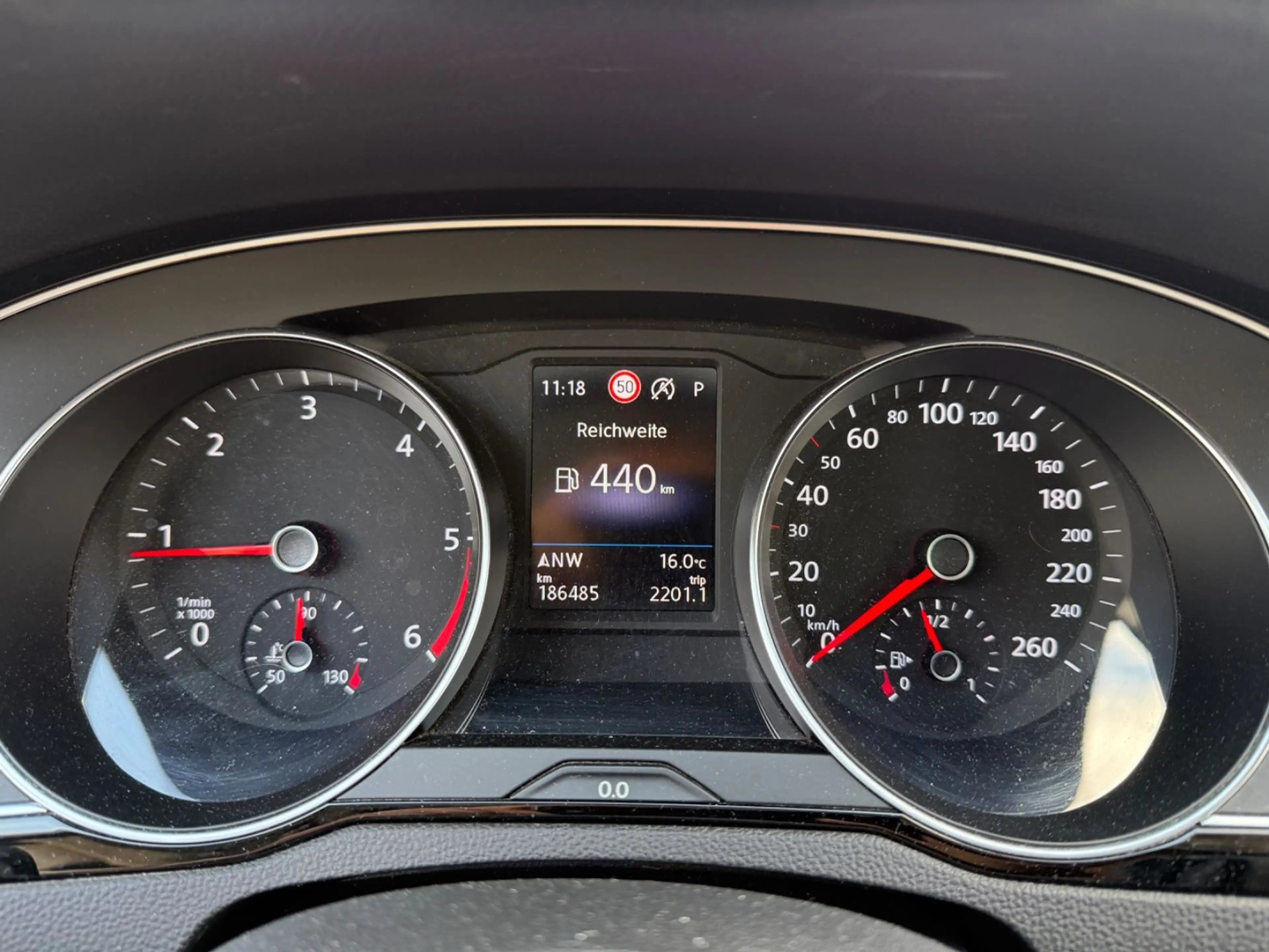 Volkswagen Passat Variant Business 4Motion*ACC — photo 10