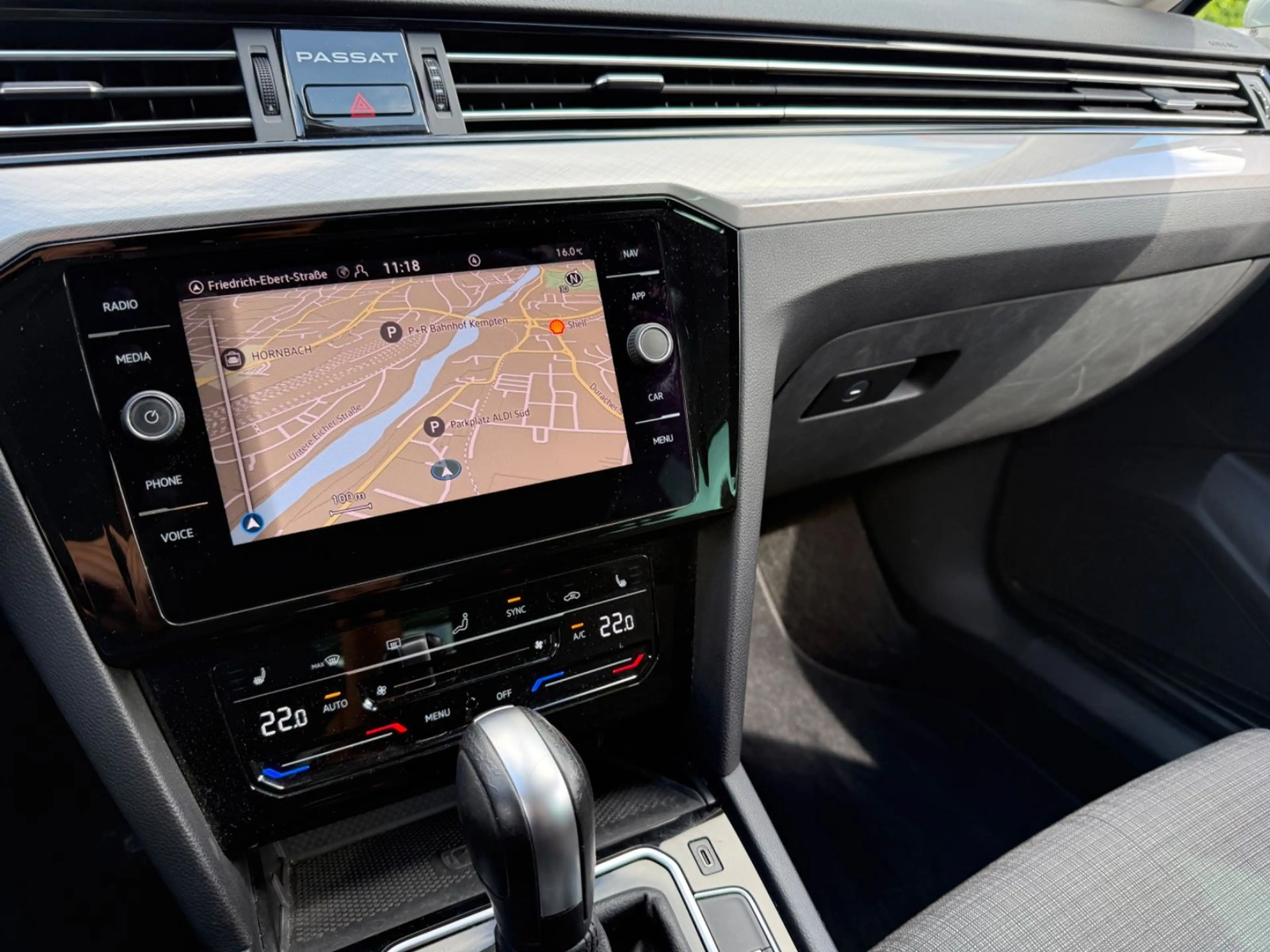 Volkswagen Passat Variant Business 4Motion*ACC — photo 13