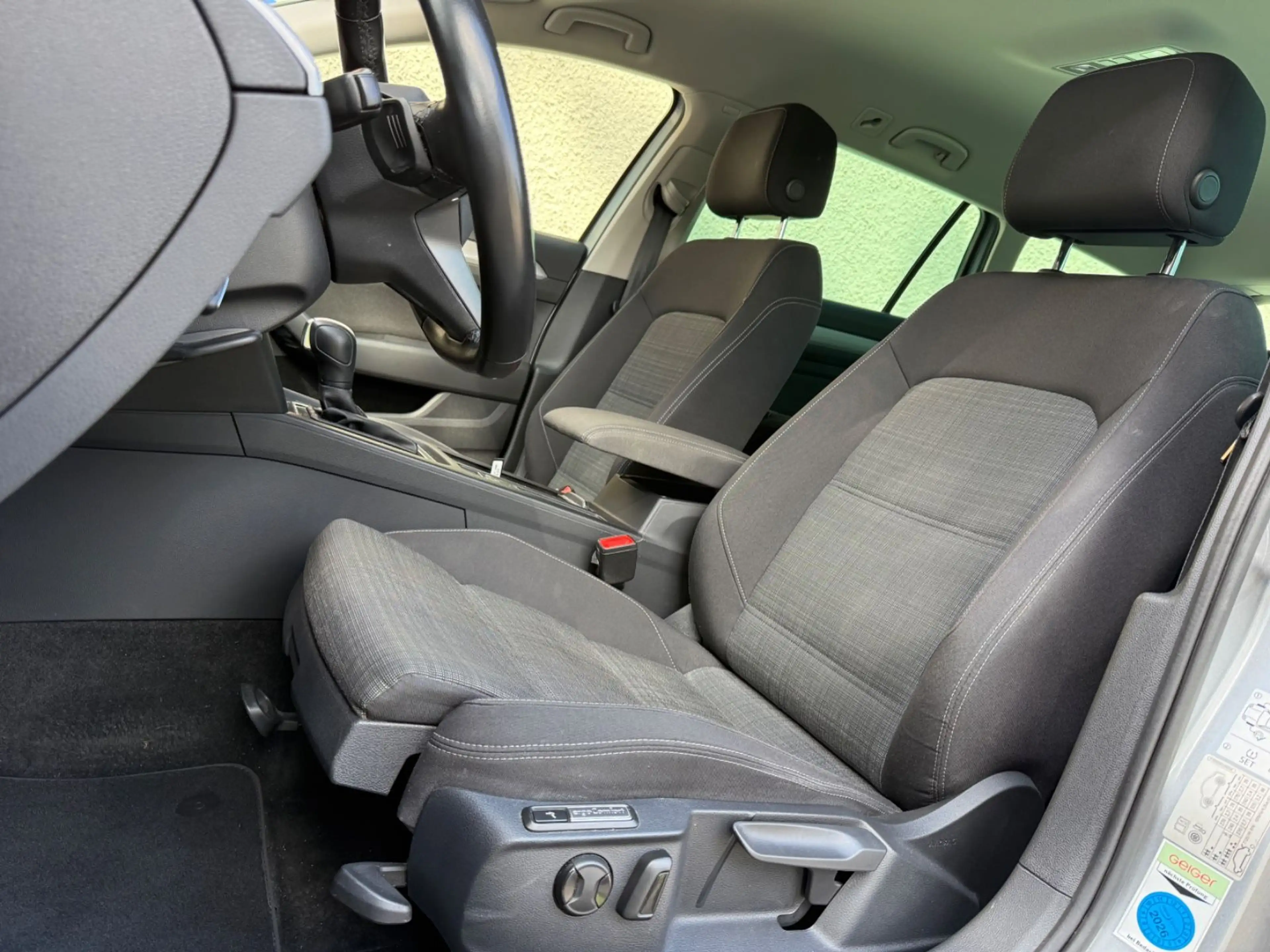 Volkswagen Passat Variant Business 4Motion*ACC — photo 9
