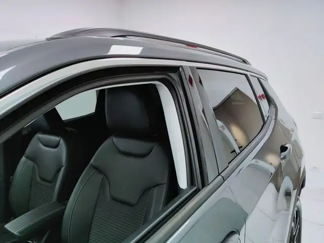 Jeep Compass view 8