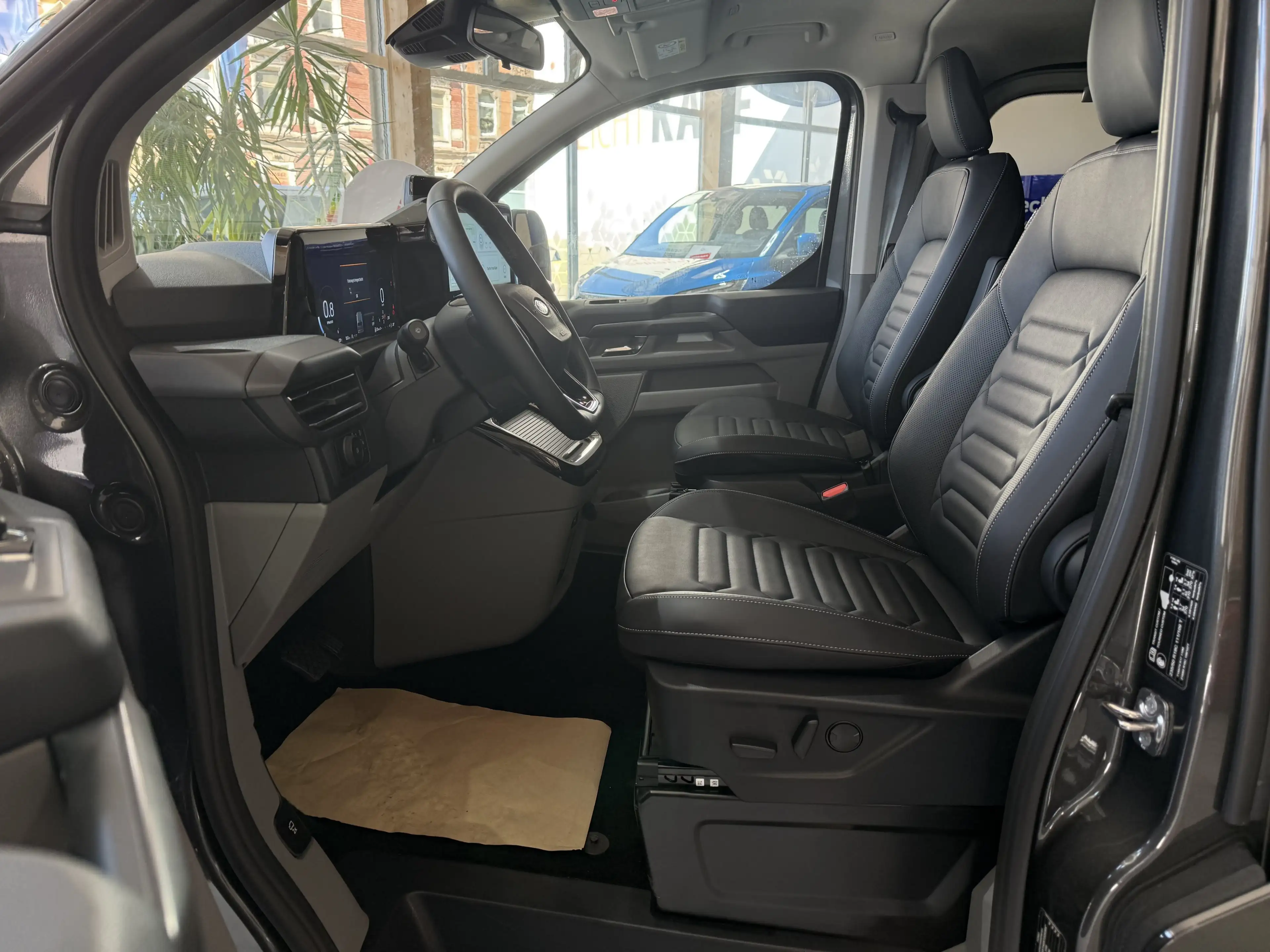 Ford Tourneo Custom Titanium X L1 elektr. AHK / B&O / 70L Tank — photo 10
