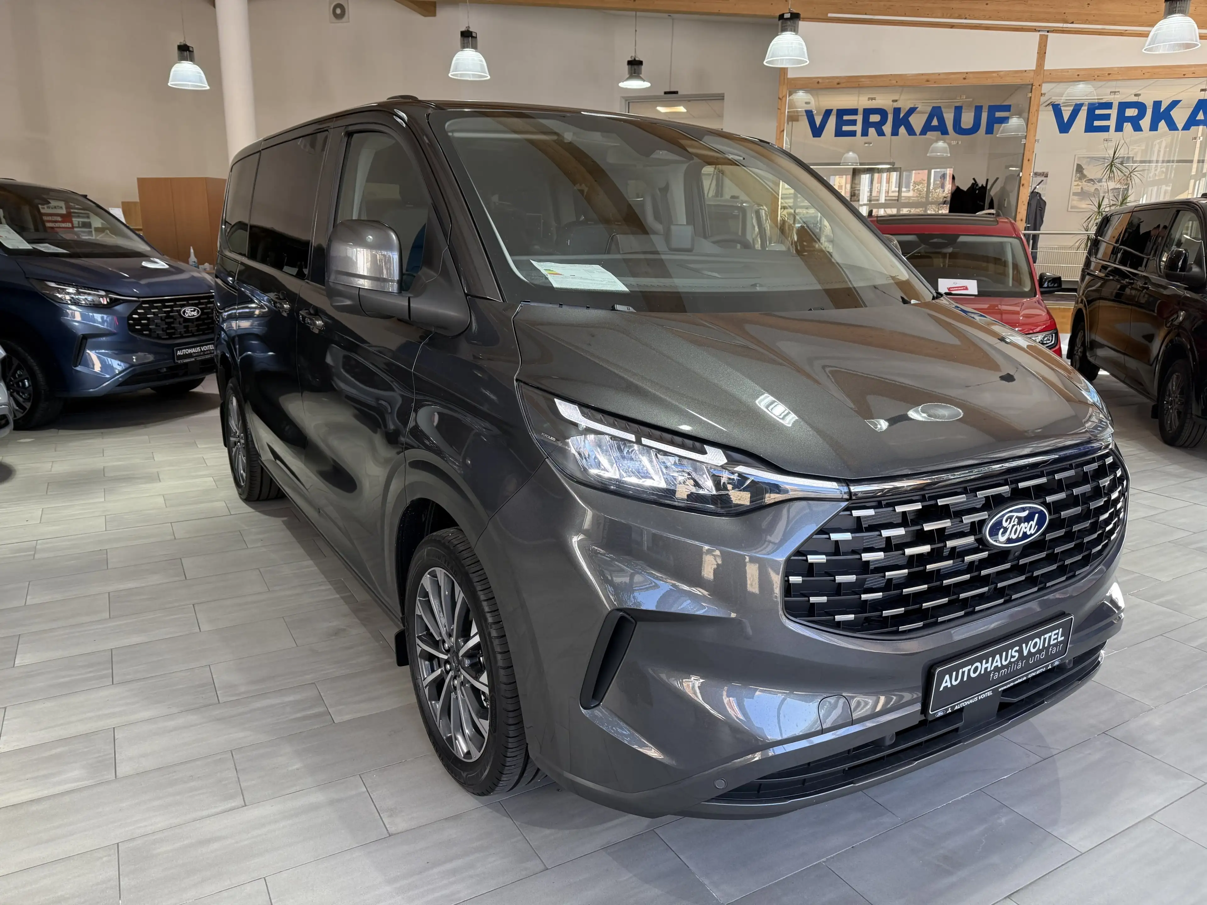 Ford Tourneo Custom Titanium X L1 elektr. AHK / B&O / 70L Tank — photo 3