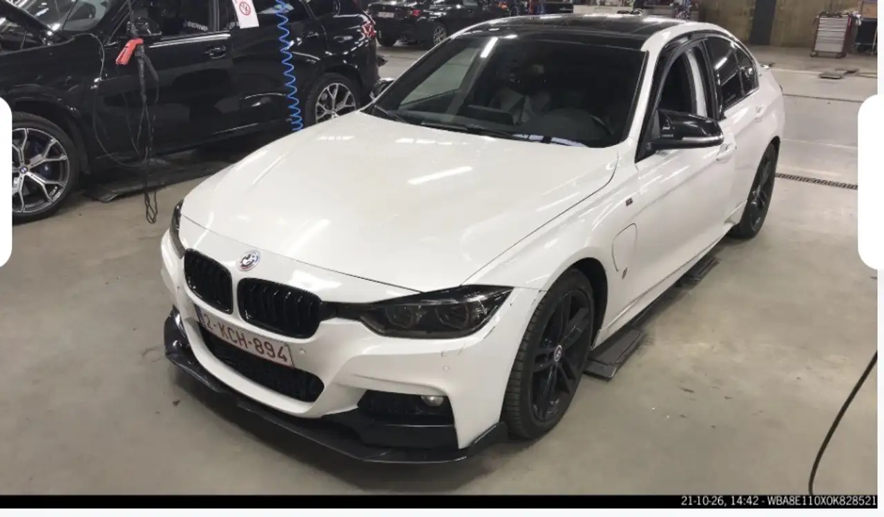 BMW 330
