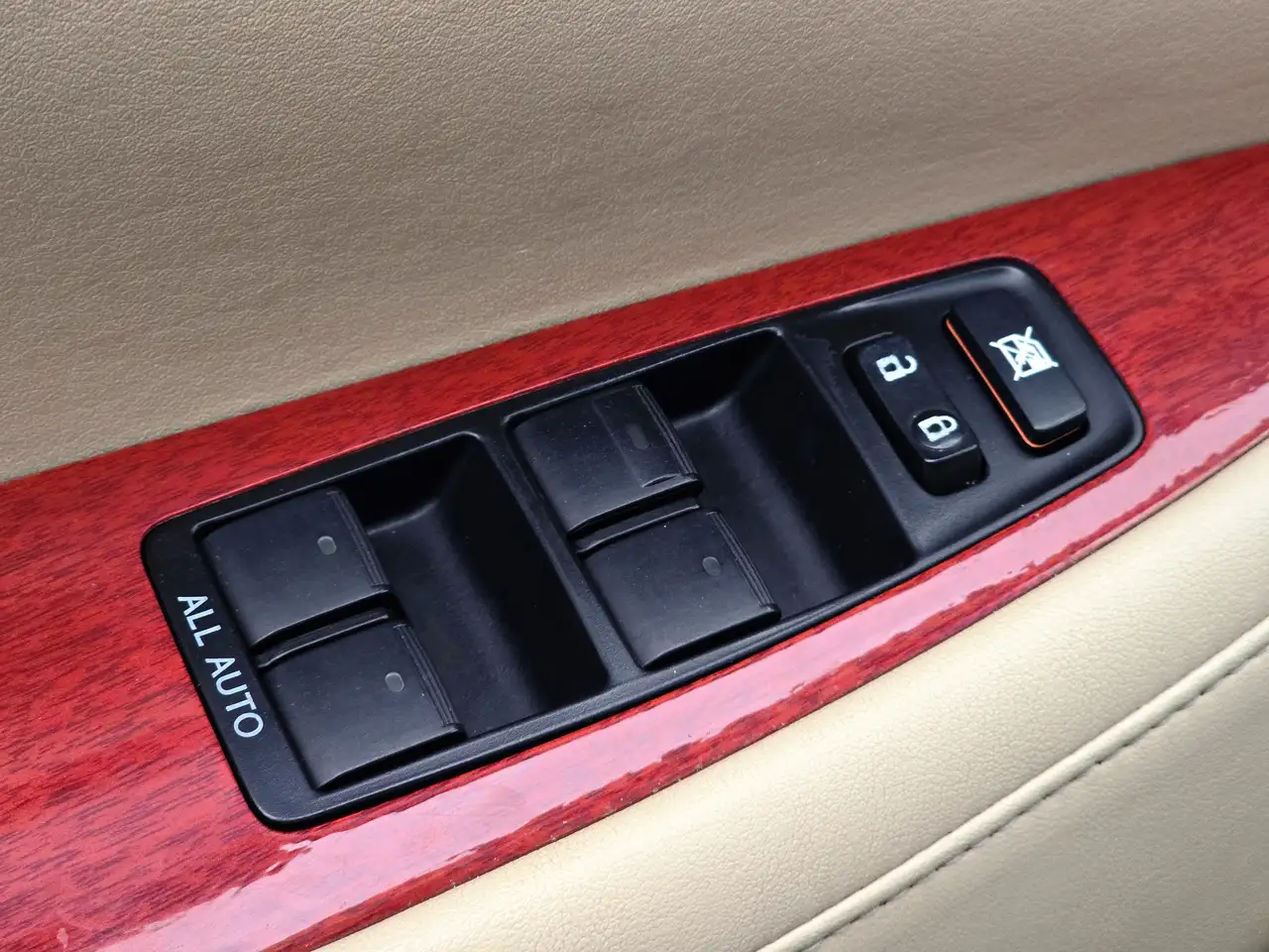Lexus ES снимка Lexus ES