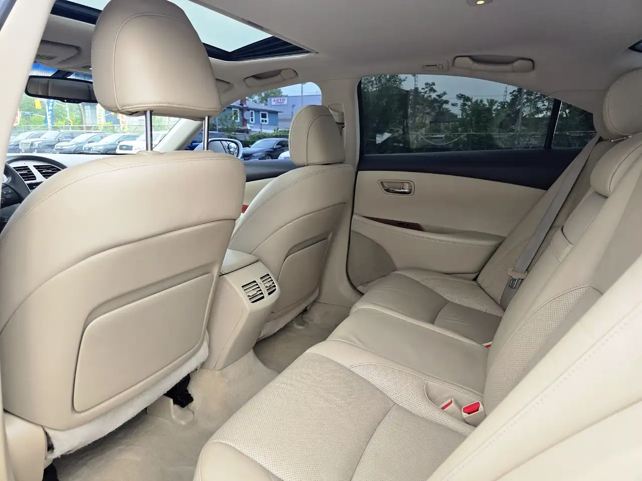 Lexus ES снимка Lexus ES