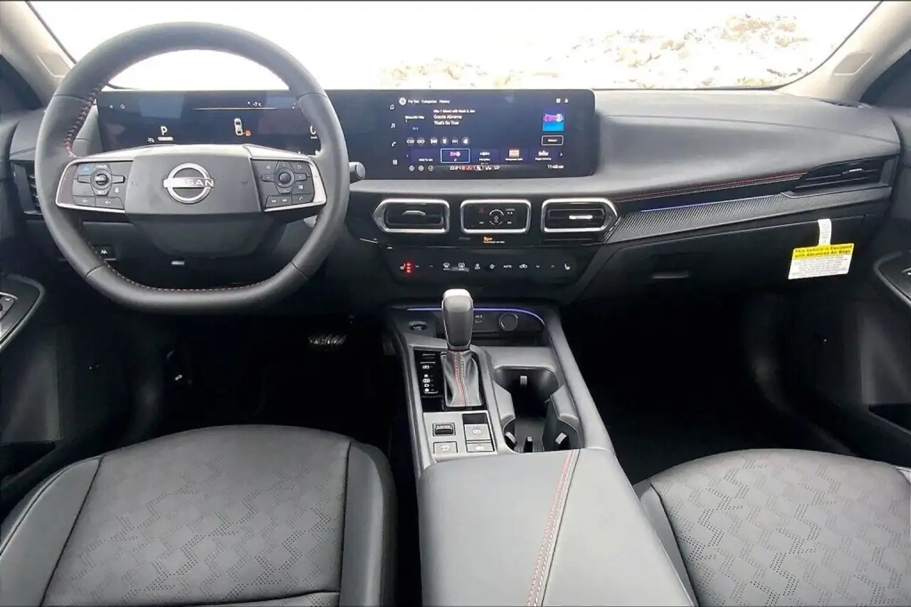 Nissan Sentra снимка Nissan Sentra