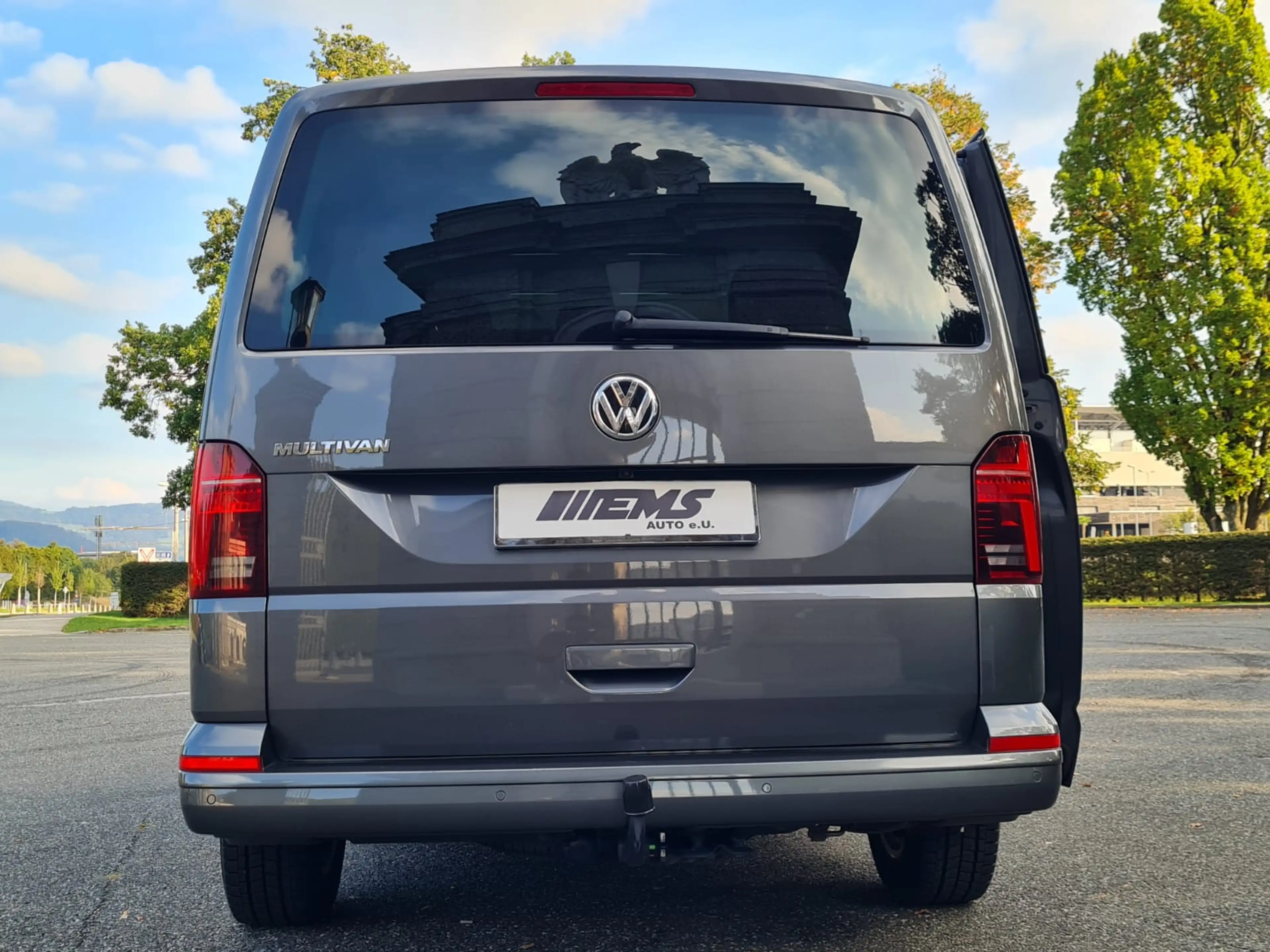 Volkswagen T6.1 Multivan FACELIFT*BULLI*SCHIEBETÜREN*7 SITZE* — photo 8