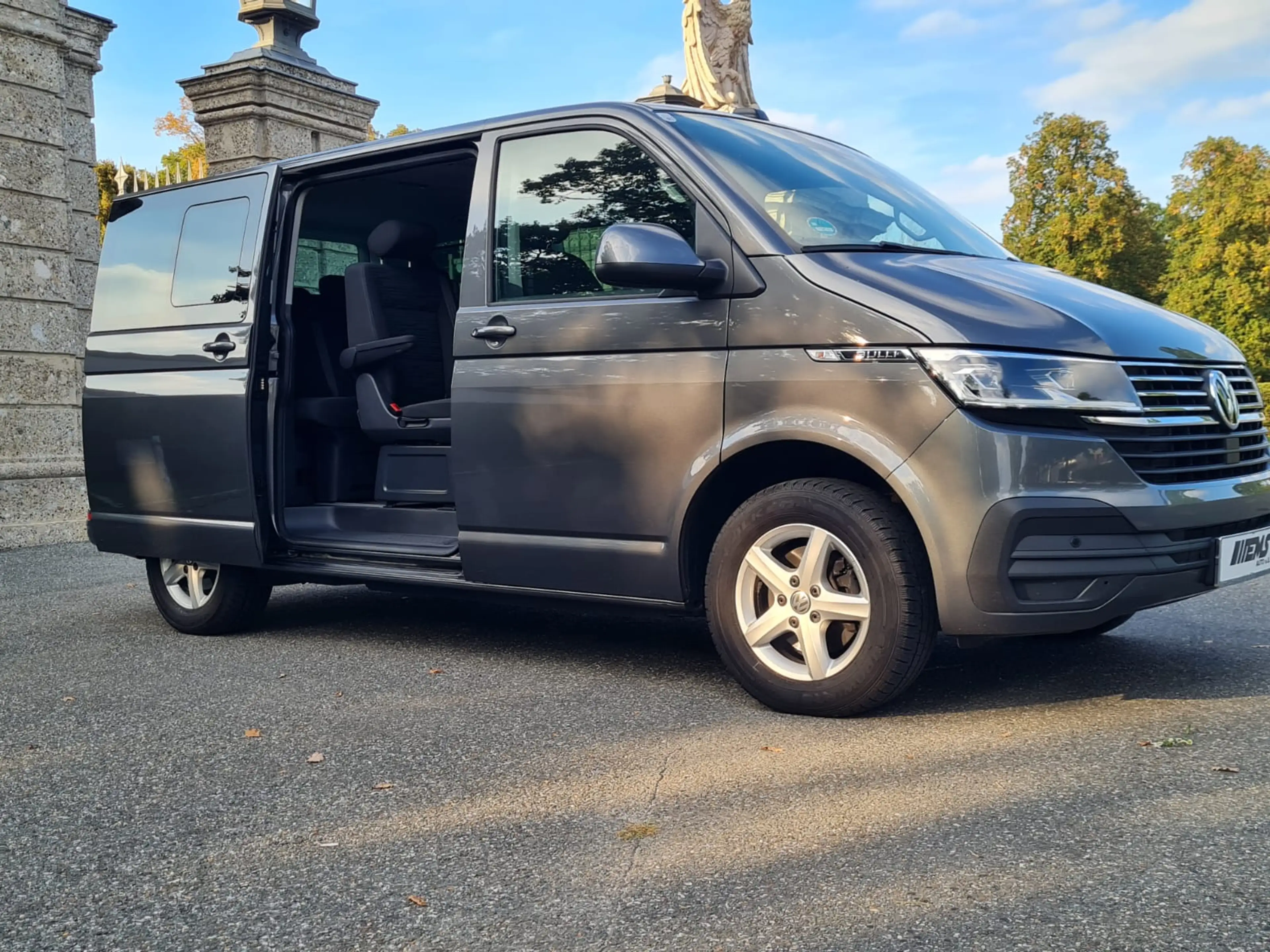 Volkswagen T6.1 Multivan FACELIFT*BULLI*SCHIEBETÜREN*7 SITZE* — photo 7