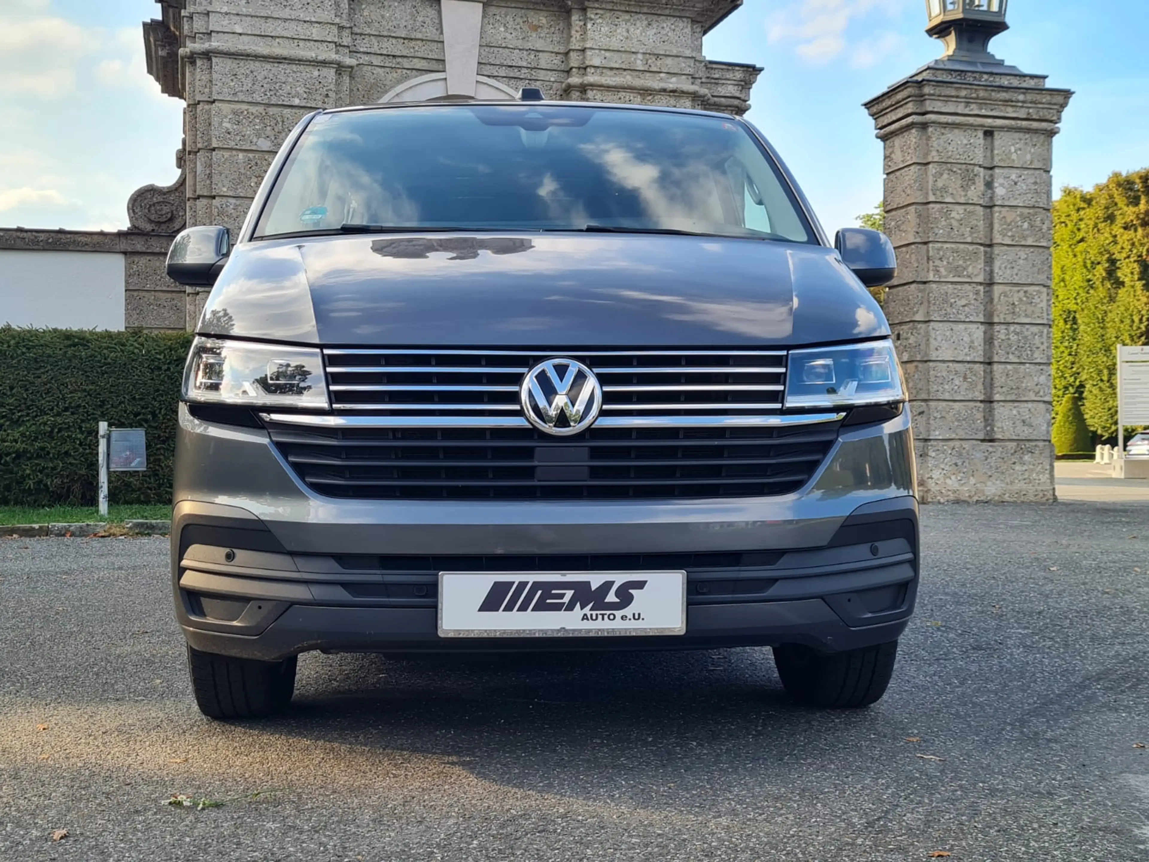 Volkswagen T6.1 Multivan FACELIFT*BULLI*SCHIEBETÜREN*7 SITZE* — photo 3