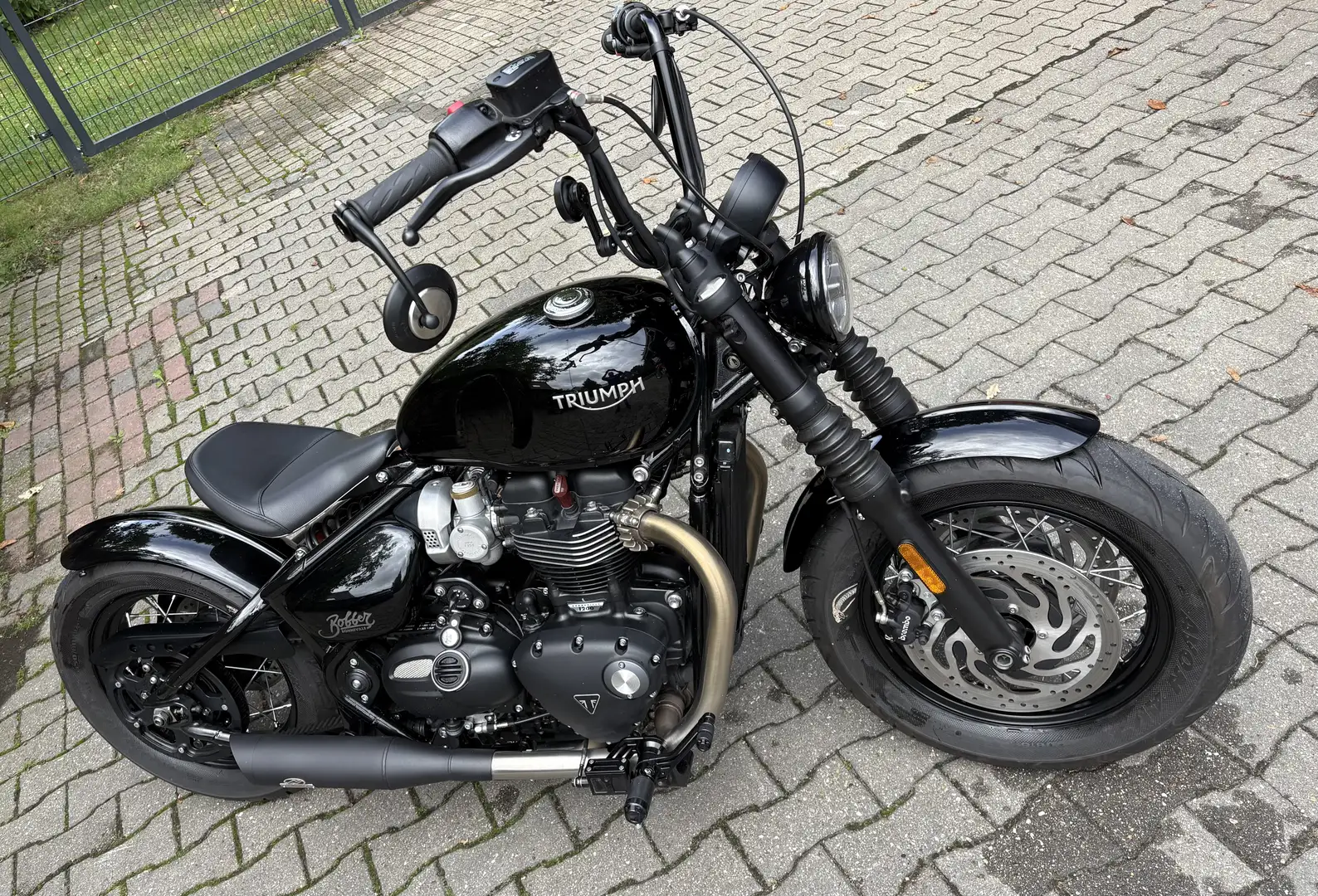Triumph Bonneville Bobber 1200 Sonderumbau Negru - 2