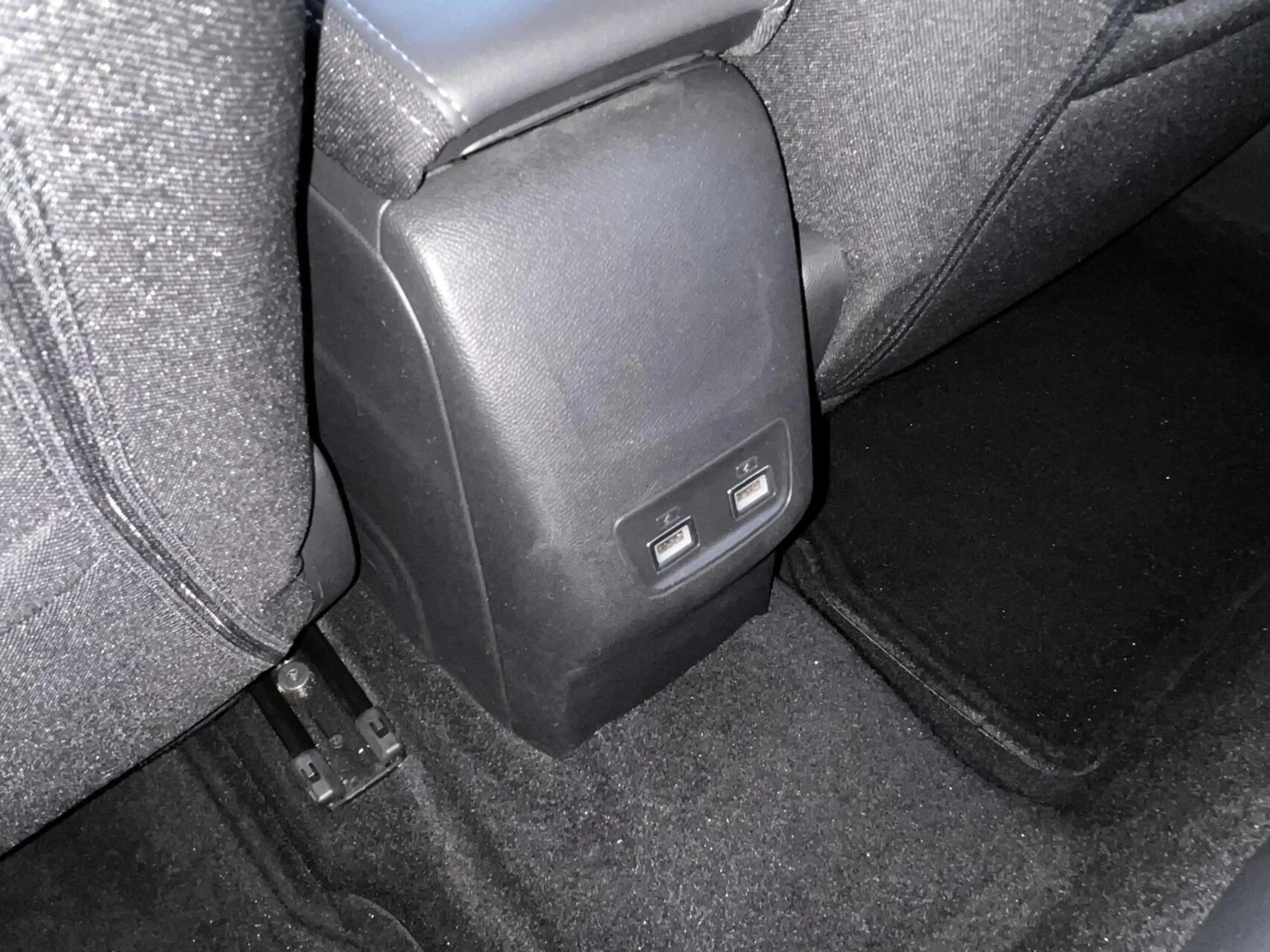Peugeot 208 1.2 PureTech Allure Pack Full Options Dealer NAP — photo 38