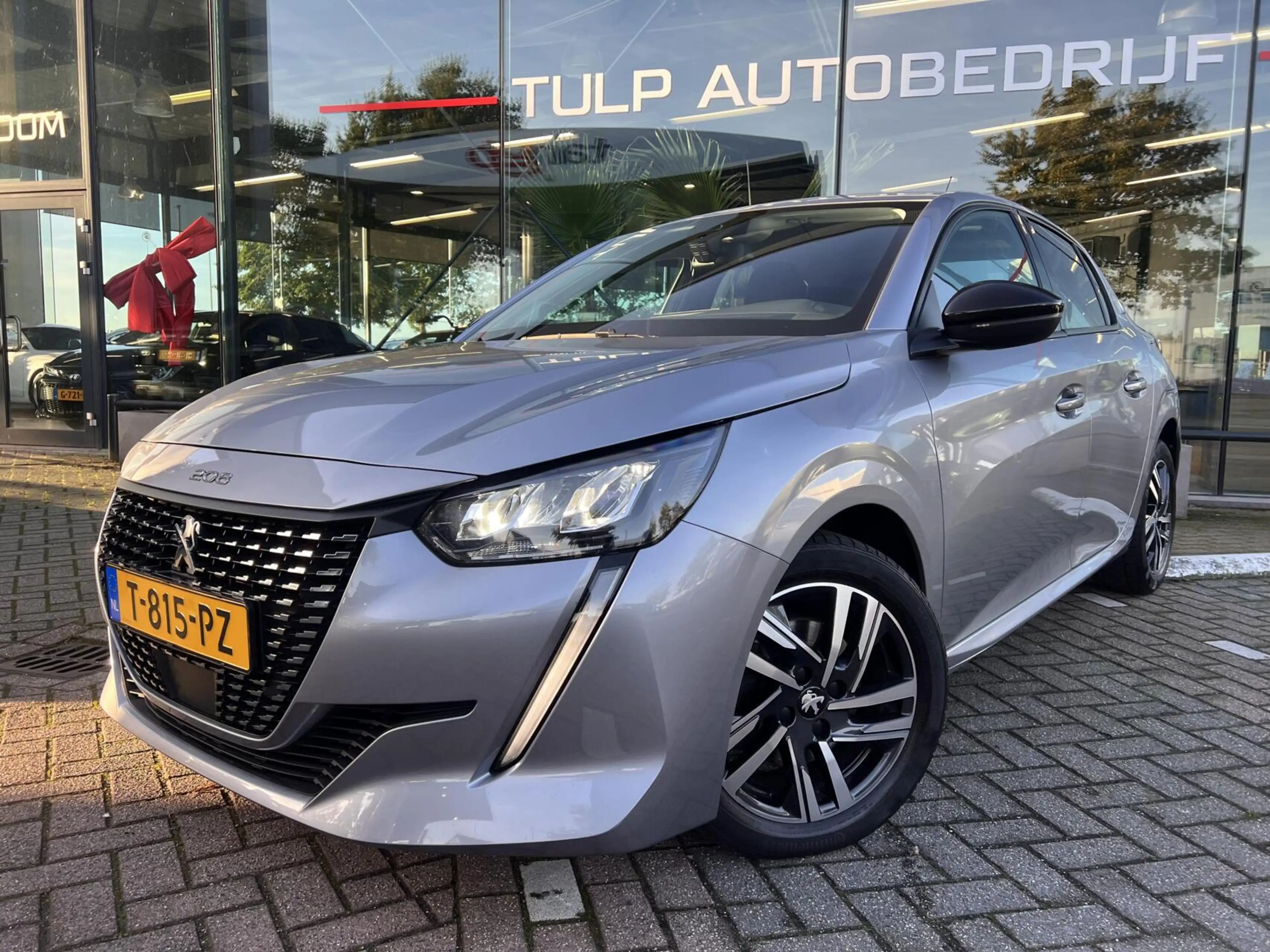 Peugeot 208 1.2 PureTech Allure Pack Full Options Dealer NAP — photo 3