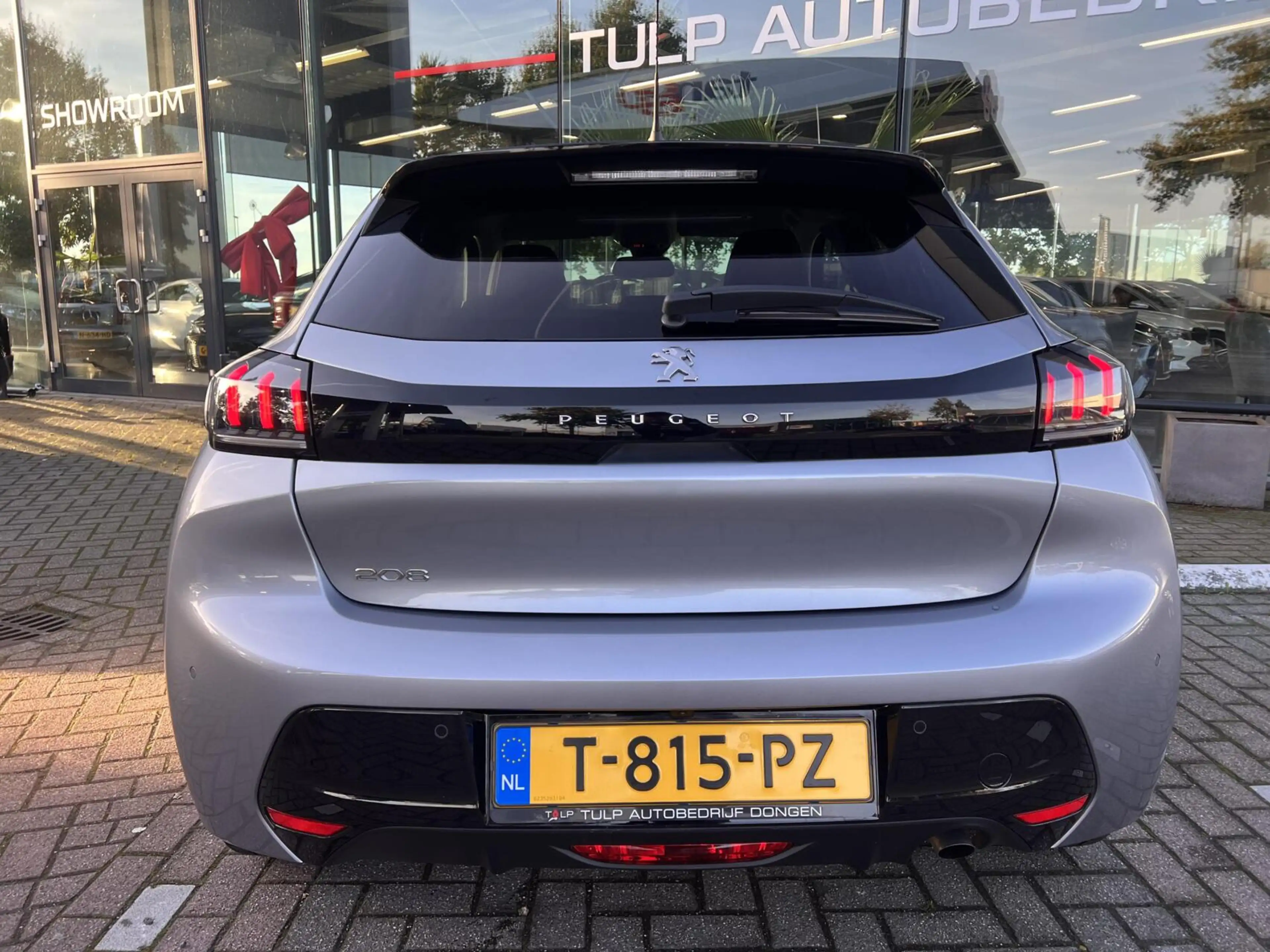 Peugeot 208 1.2 PureTech Allure Pack Full Options Dealer NAP — photo 19