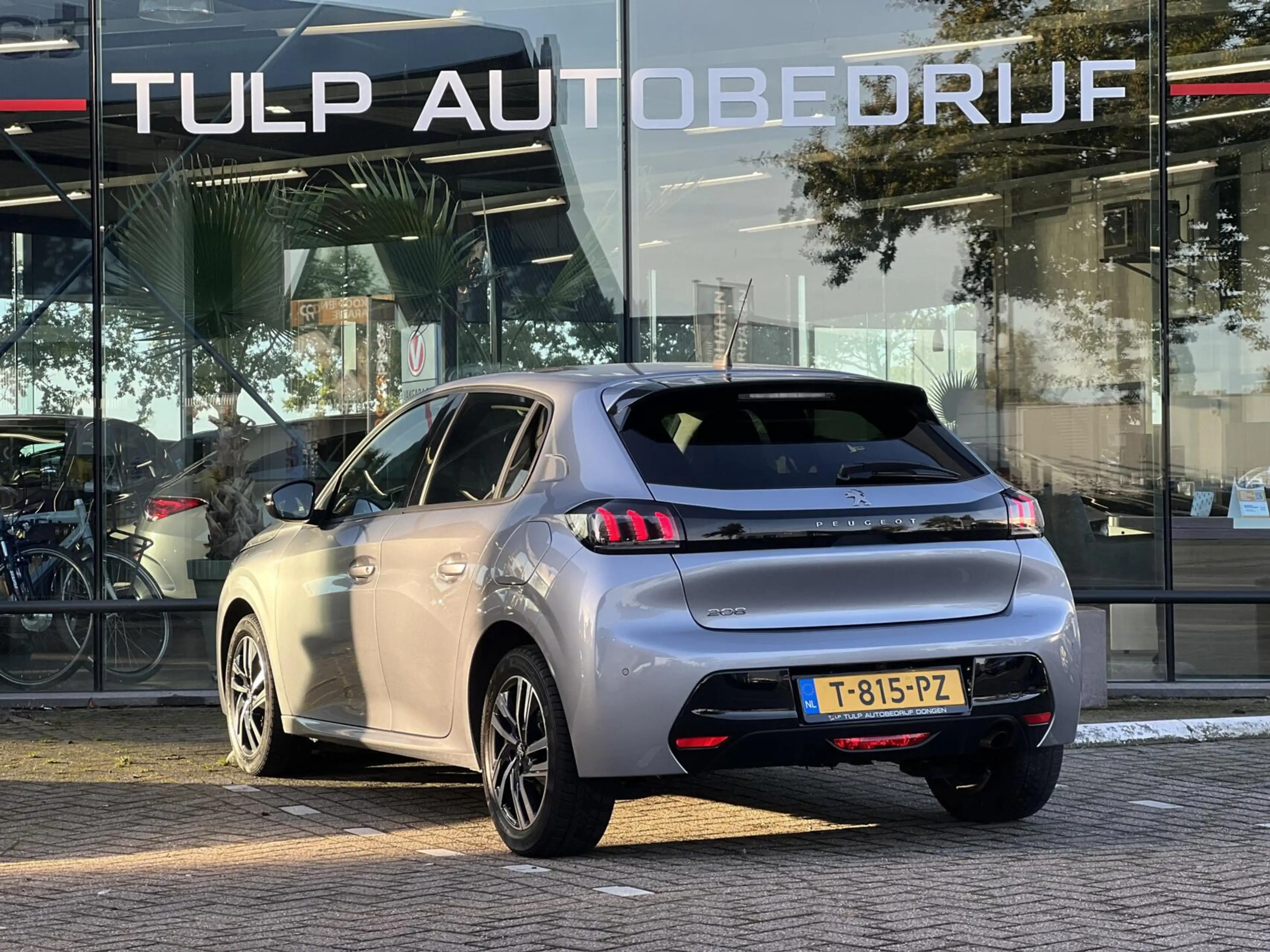 Peugeot 208 1.2 PureTech Allure Pack Full Options Dealer NAP — photo 10