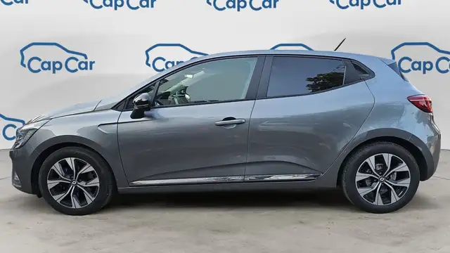 Renault Clio view 2