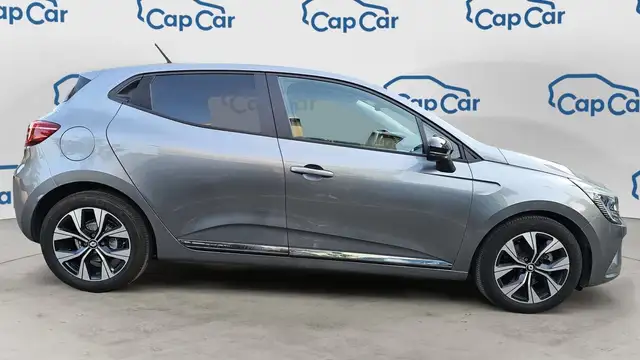 Renault Clio view 4