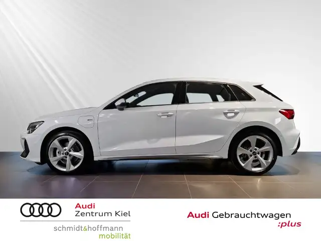 Audi A3 view 3