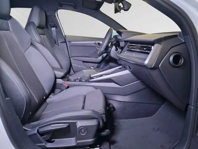 Audi A3 view 9