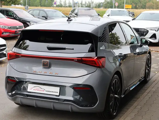 Cupra Born view 10
