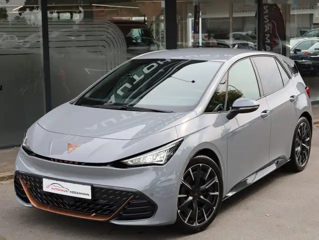 Cupra Born view 2