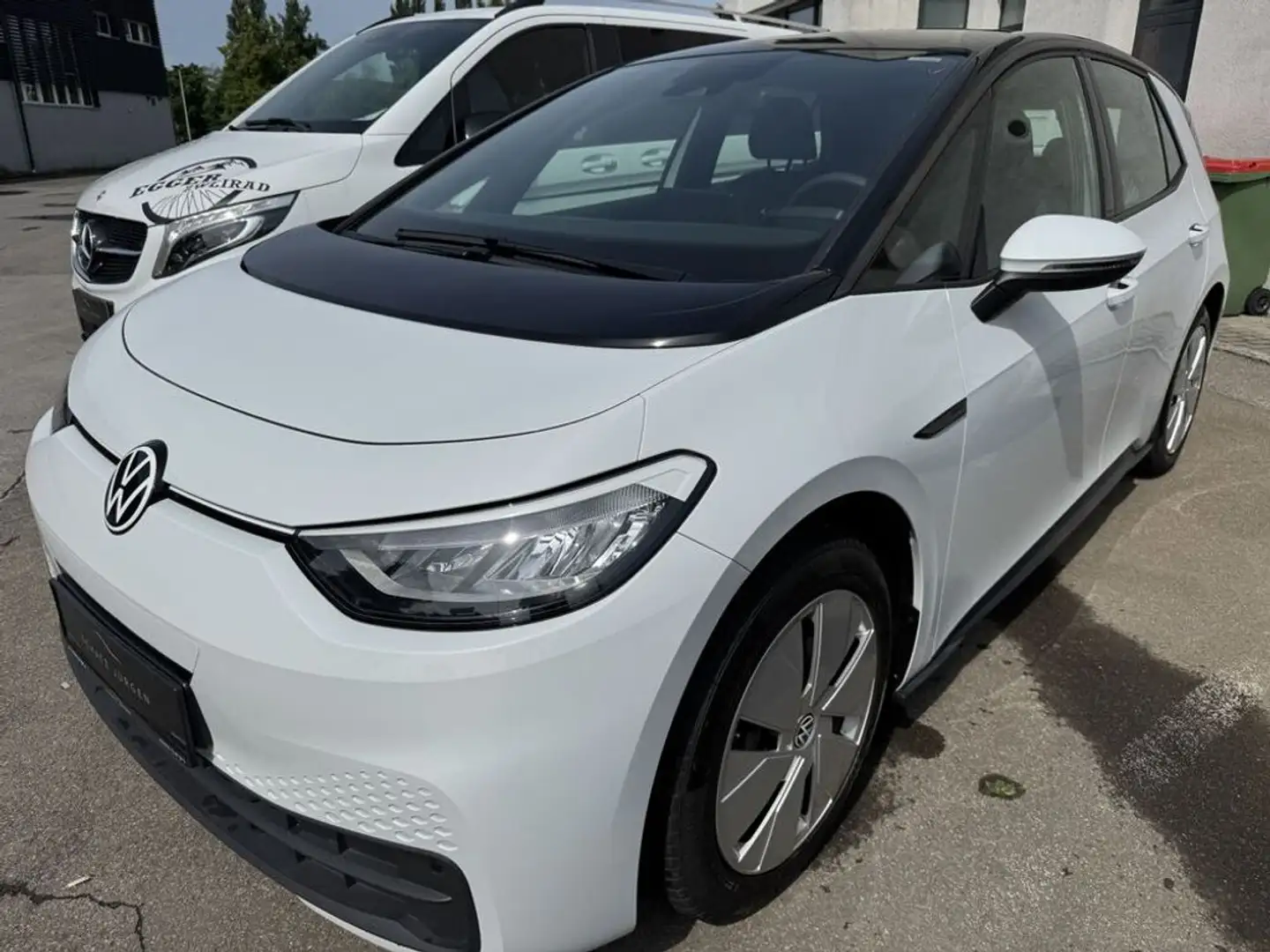 Volkswagen ID.3 Pro 58 kWh netto Batterie 330 Reichweite Blanc - 1