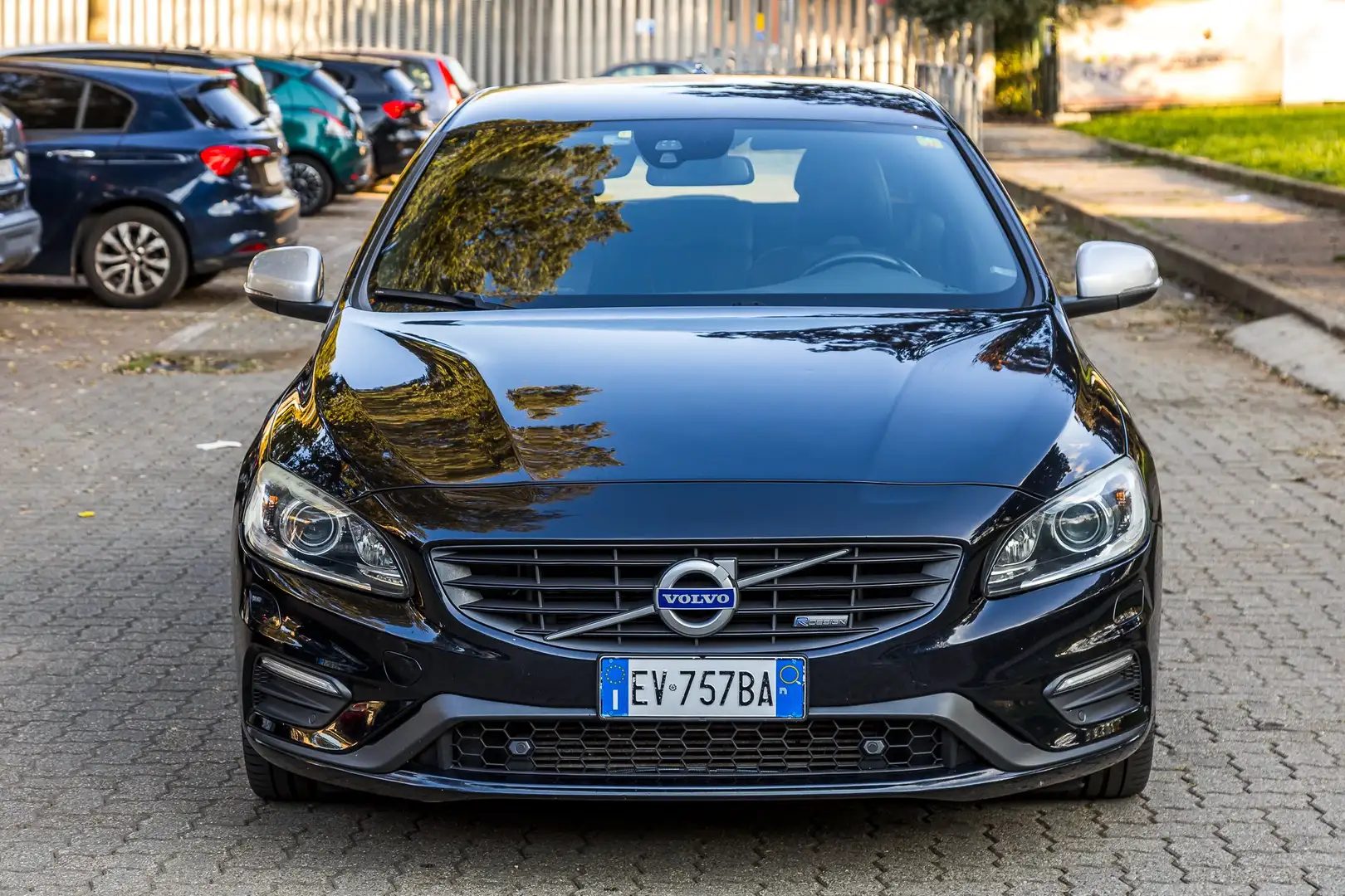 Volvo V60 V60 2014 2.0 d4 R-design Momentum 181cv geartronic Nero - 2