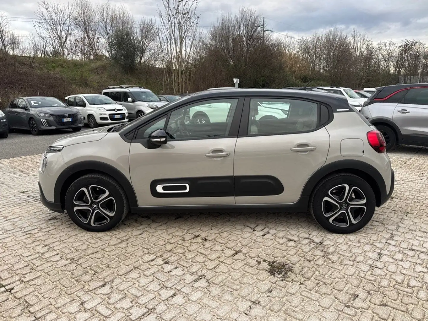 Citroen C3 PureTech 83 S&S PLUS Beige - 2