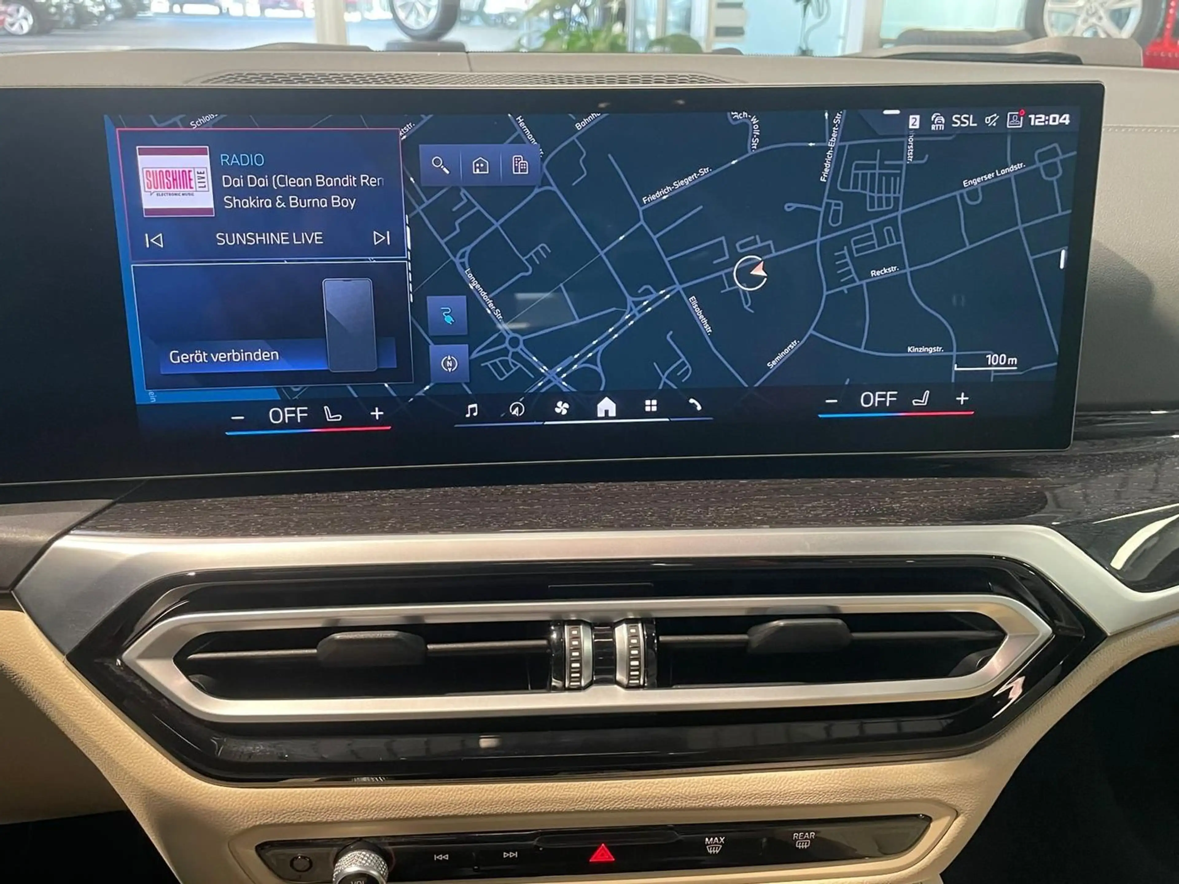 BMW i4 M50 xDrive H&K — photo 12