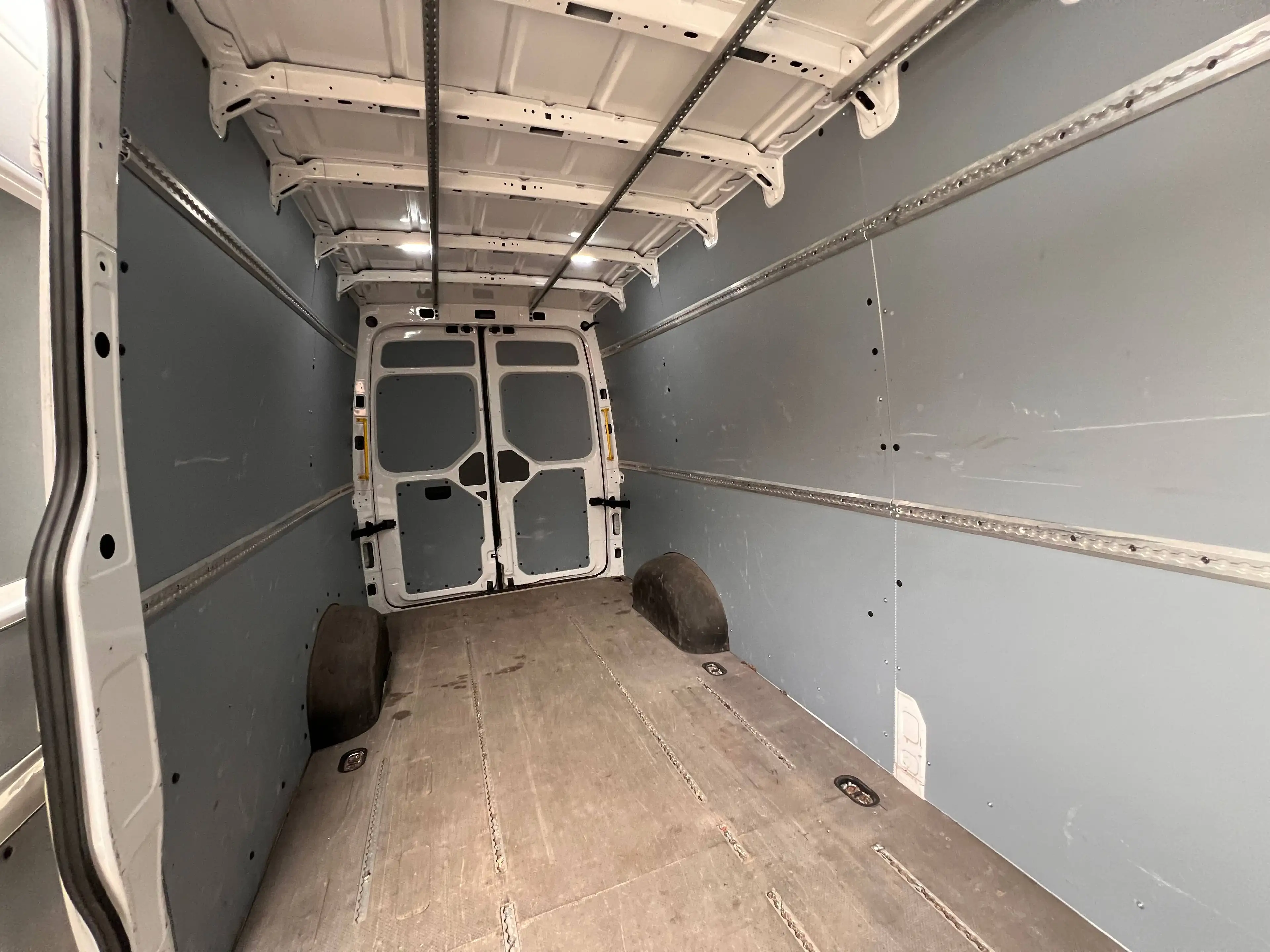 Volkswagen Crafter 35 lang Hochdach FWD AHK 2x PDC 2.0 TDI 130 KW — photo 12