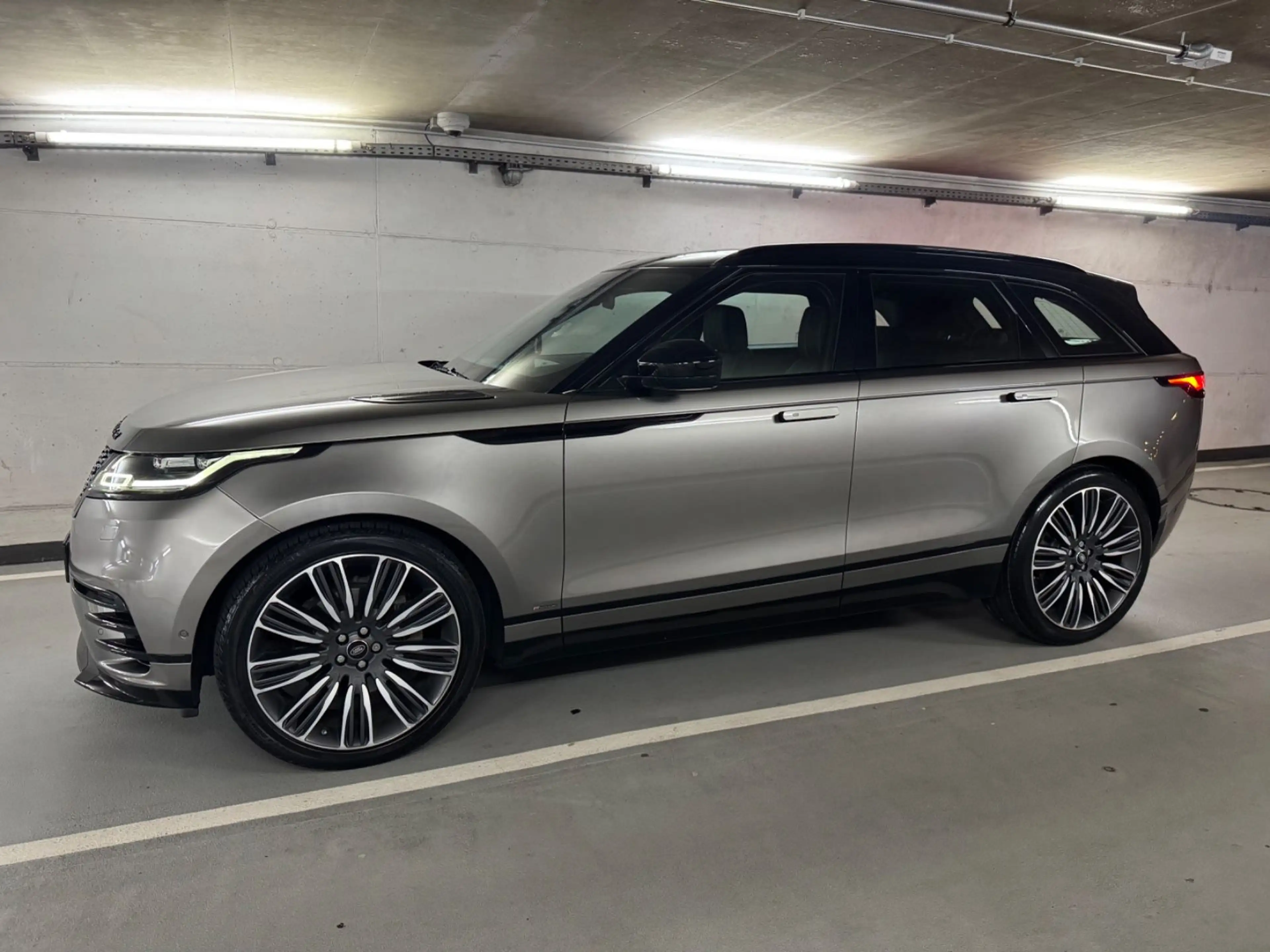 Land Rover Range Rover Velar D300 |R-Dynamic|Virtual|LED| — photo 2