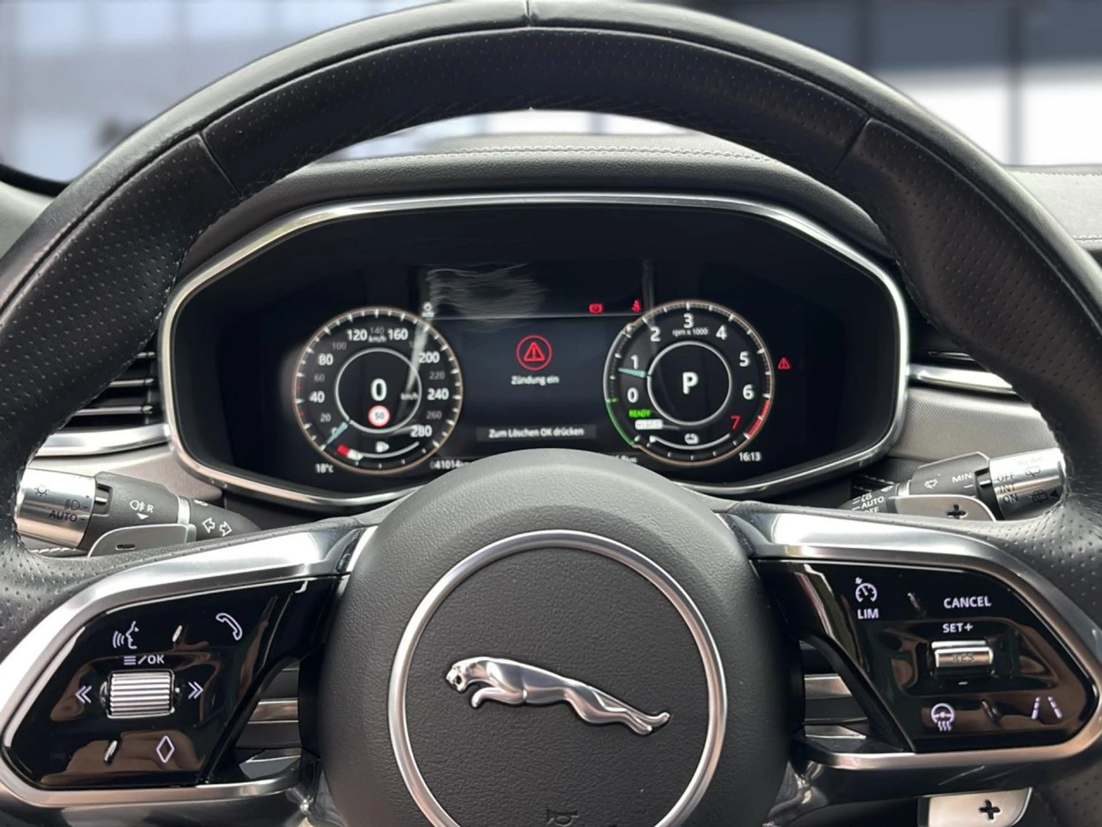 Jaguar F-Pace R-Dynamic S AWD Plug-In Hybrid Bluetooth — photo 12