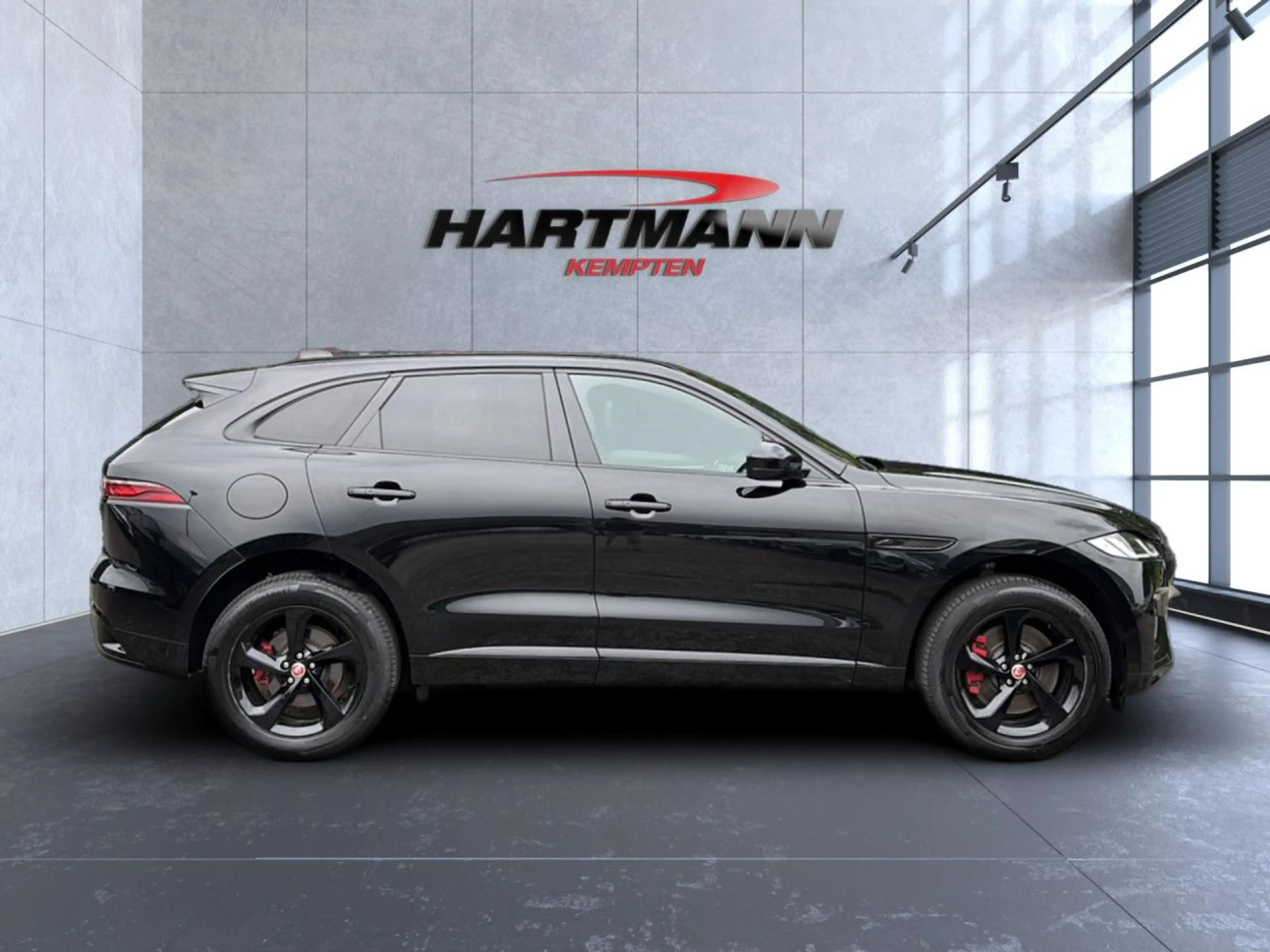 Jaguar F-Pace R-Dynamic S AWD Plug-In Hybrid Bluetooth — photo 7