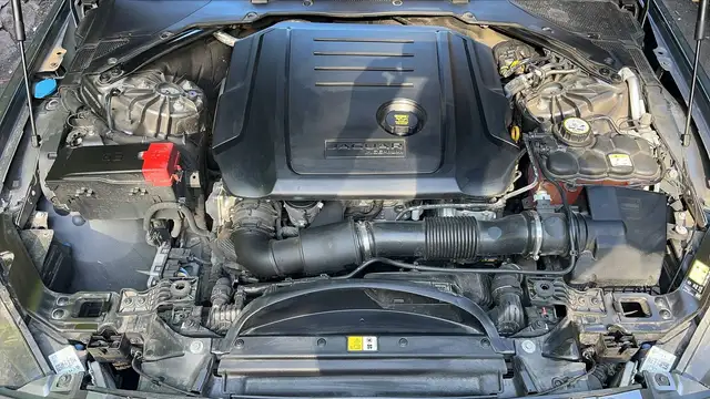 Jaguar XE view 15