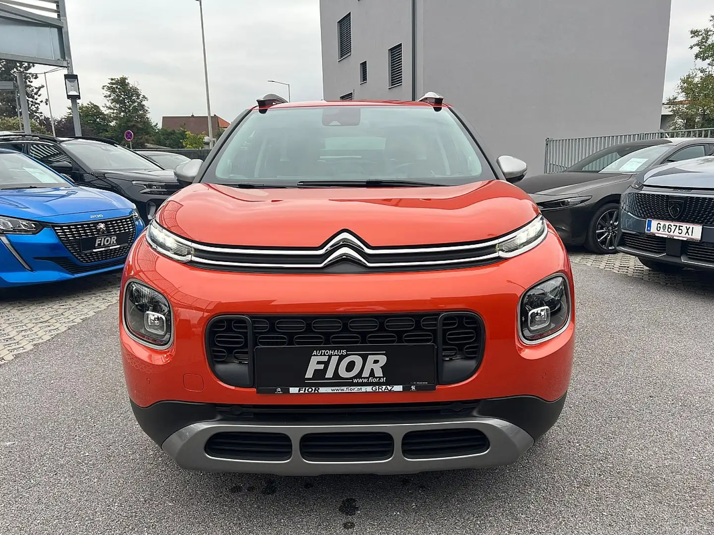 Citroen C3 Aircross PureTech 110 S&S EAT6 Shine Aut. (G2626) Orange - 2