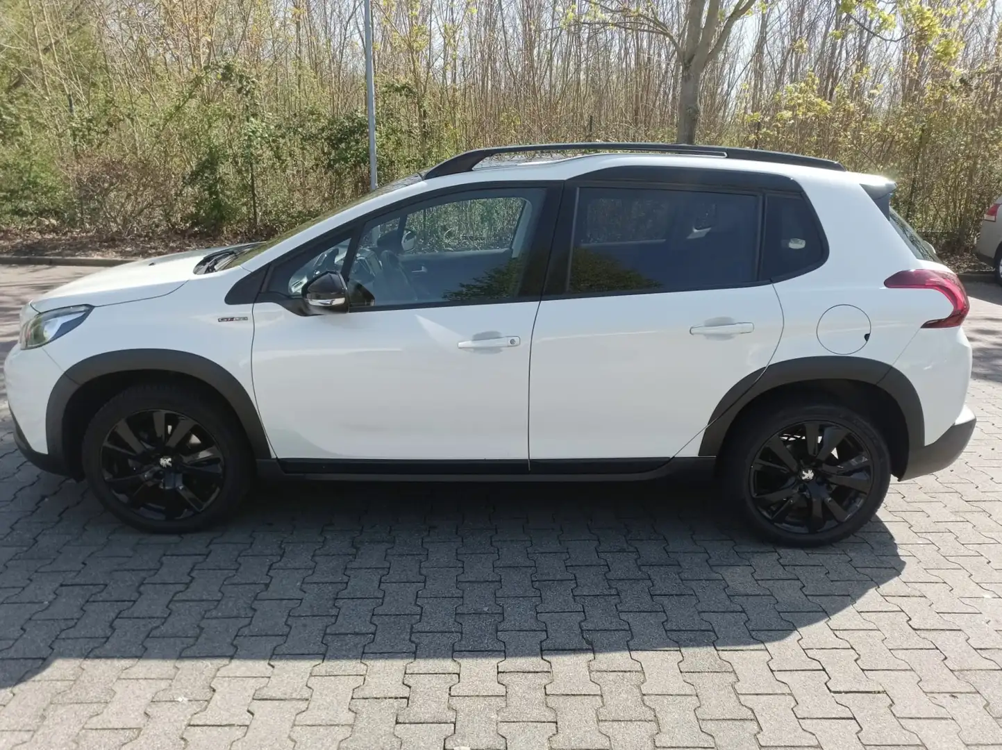 Peugeot 2008 GT-Line Weiß - 2