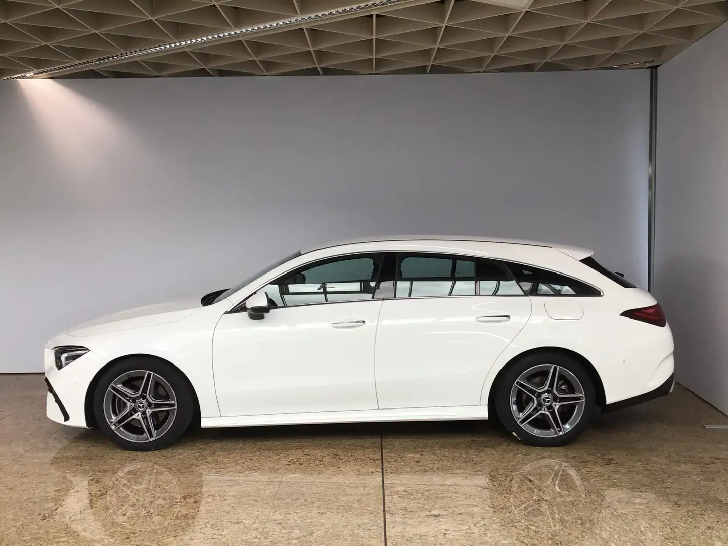 Mercedes-Benz CLA 200 CLA 200 SB AMG Line Advanced PLUS/MBUX/VKZ Navi Weiß - 2