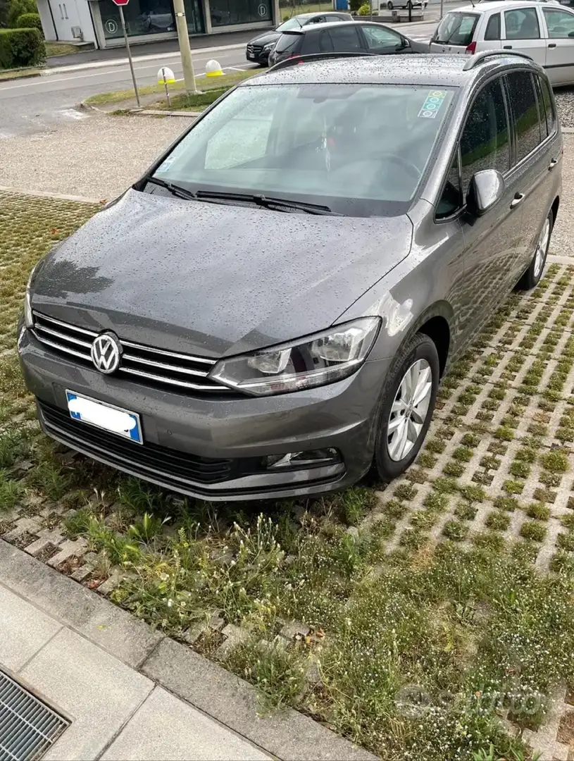 Volkswagen Touran 1.6 tdi Trendline - 2