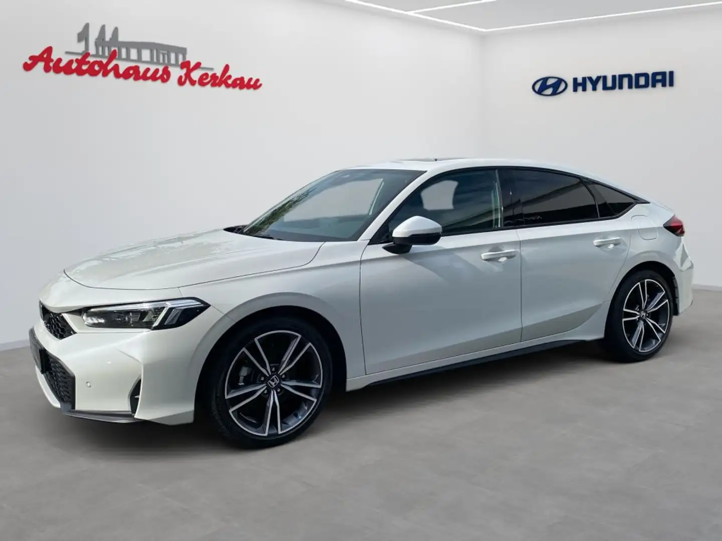 Honda Civic e:HEV 2.0 i-MMD Hybrid Advance (FE) Weiß - 1