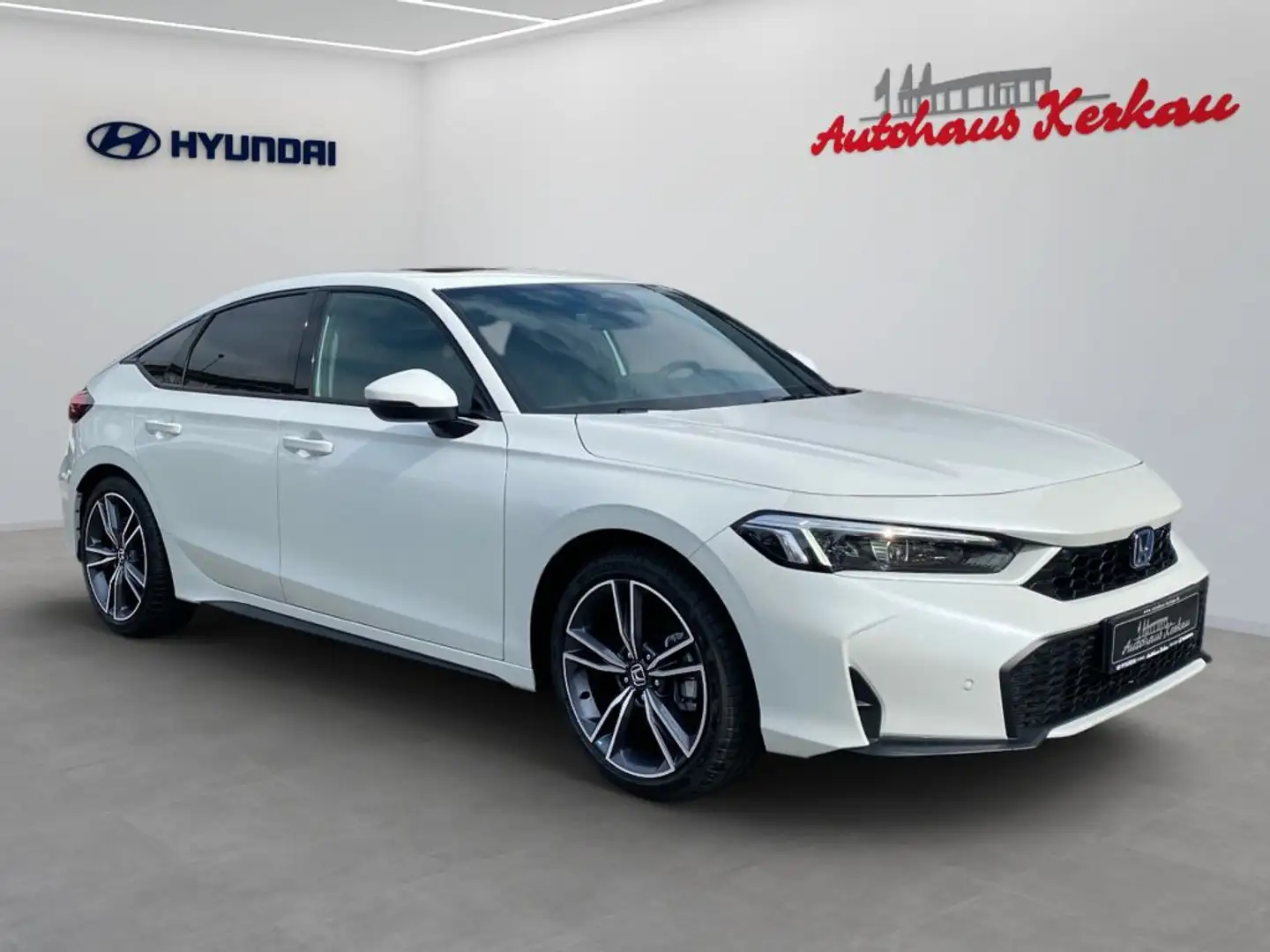 Honda Civic e:HEV 2.0 i-MMD Hybrid Advance (FE) Weiß - 2