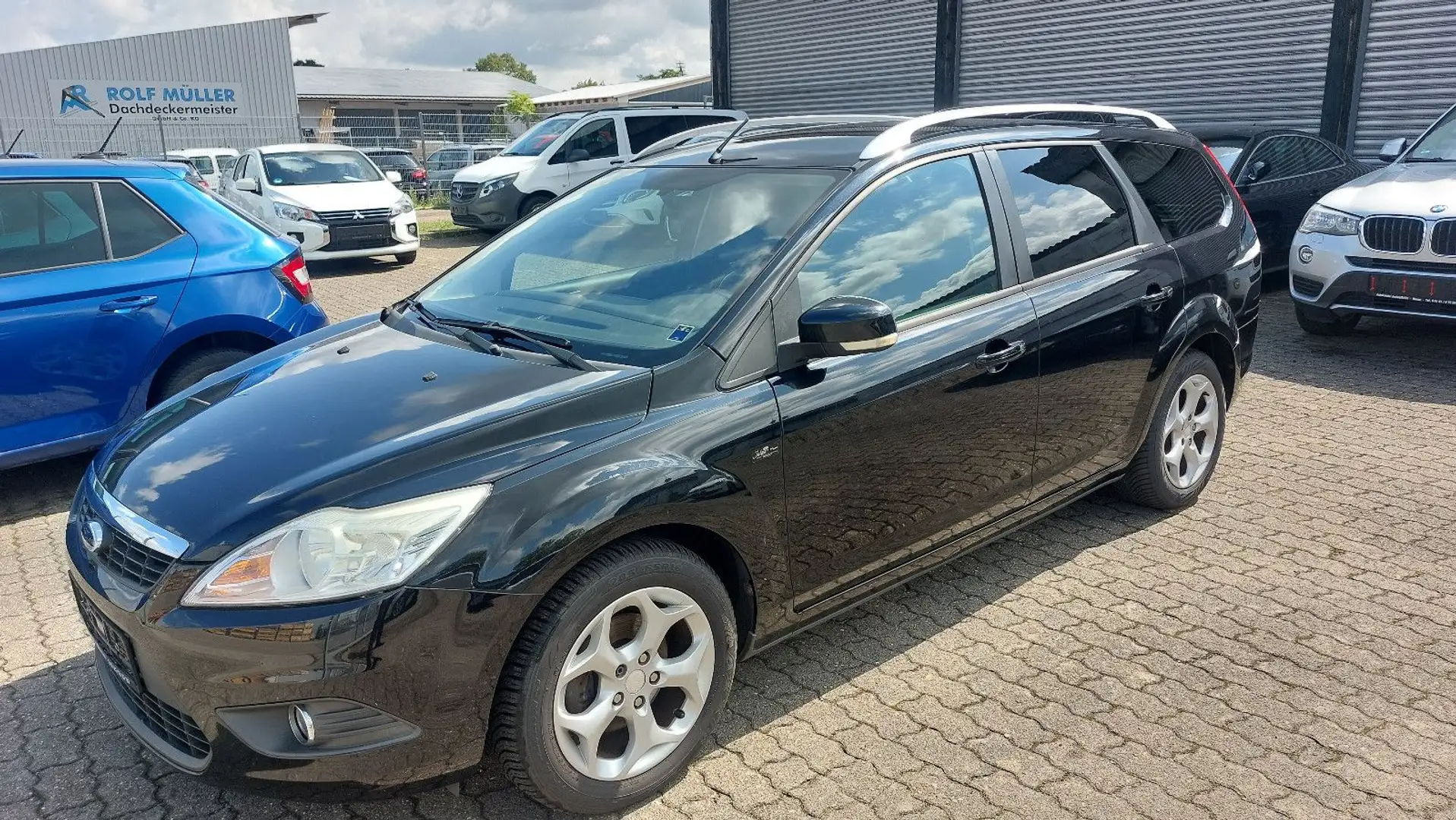Ford Focus Turnier Viva Schwarz - 1