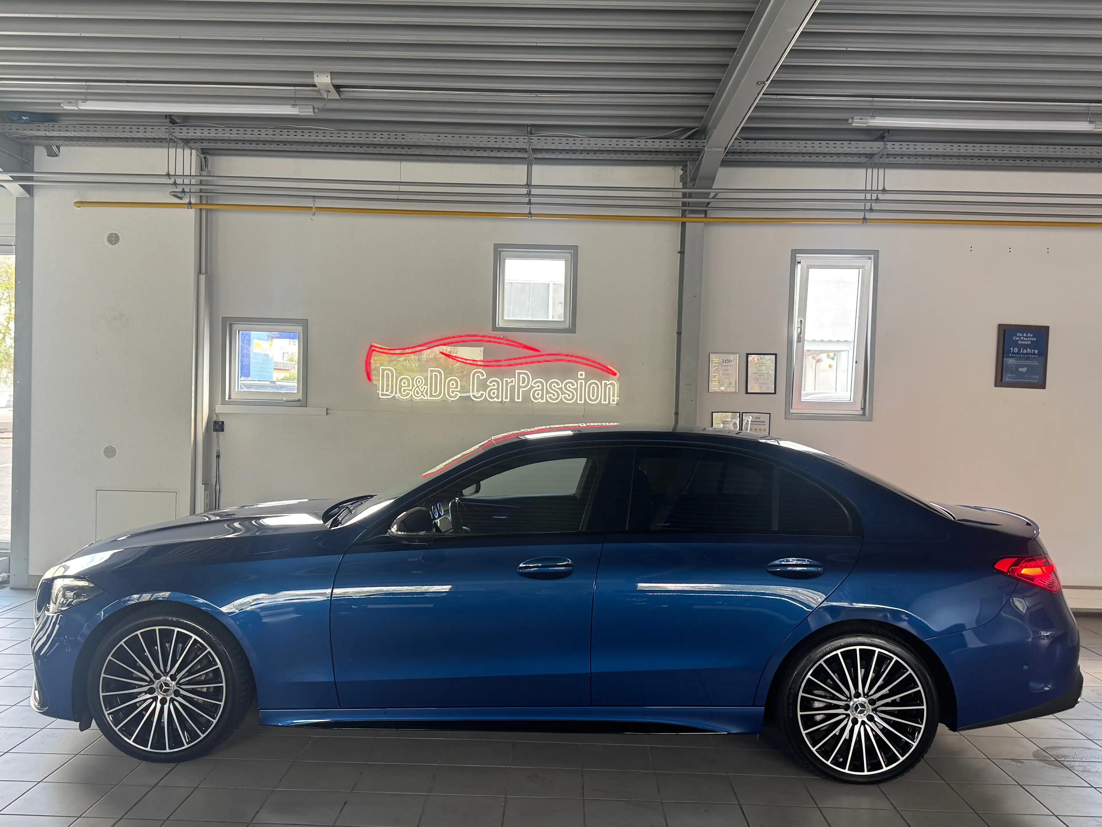 Mercedes-Benz C 300 C 300 Limousine AMG-Line*NightPaket+360°Cam*UFrei — photo 7