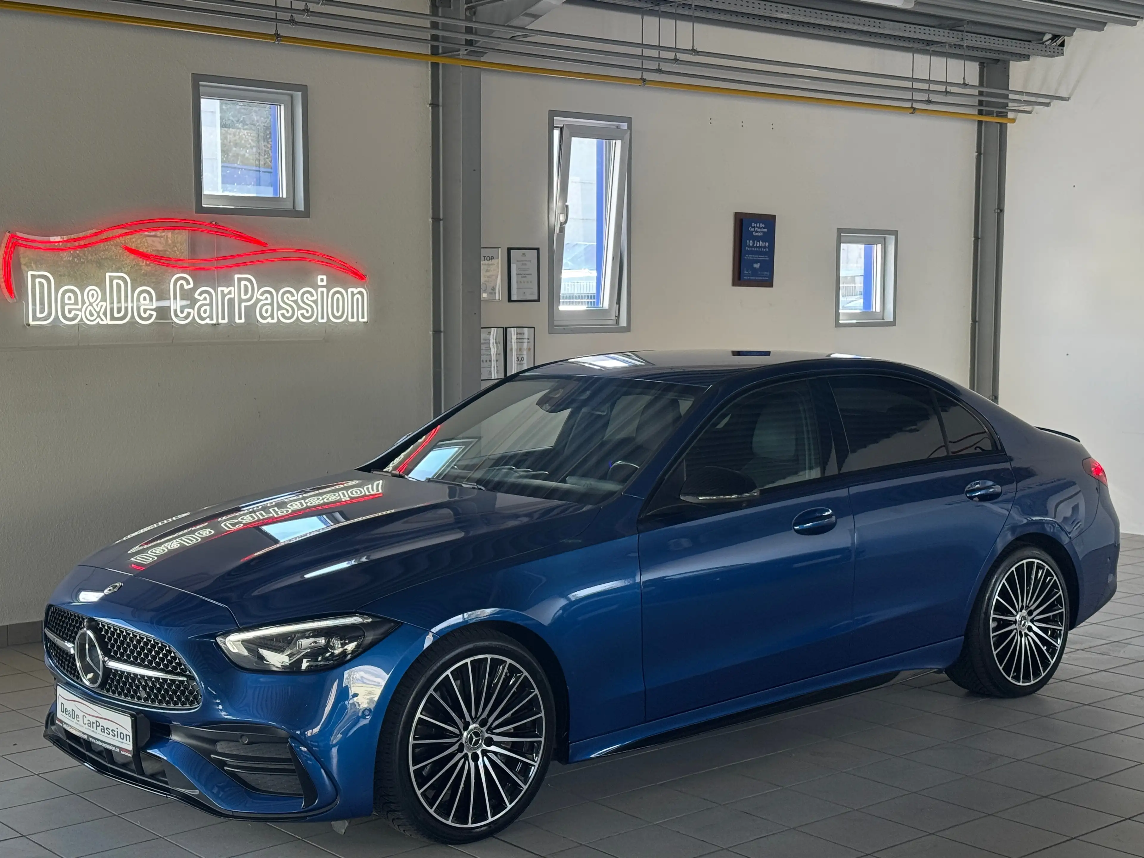 Mercedes-Benz C 300 C 300 Limousine AMG-Line*NightPaket+360°Cam*UFrei — photo 2