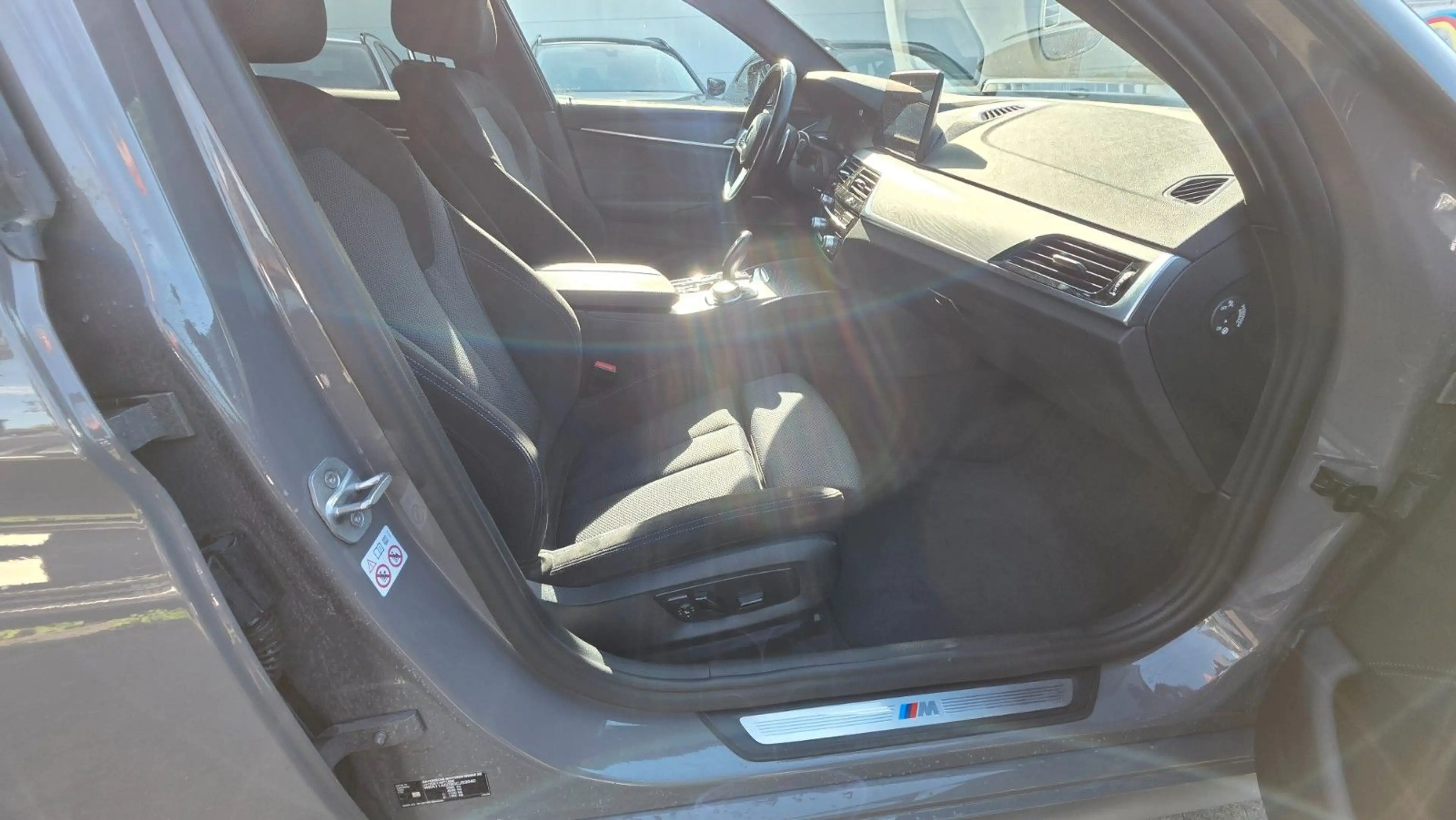 BMW 530 5 Limousine 530 e M Sport — photo 8