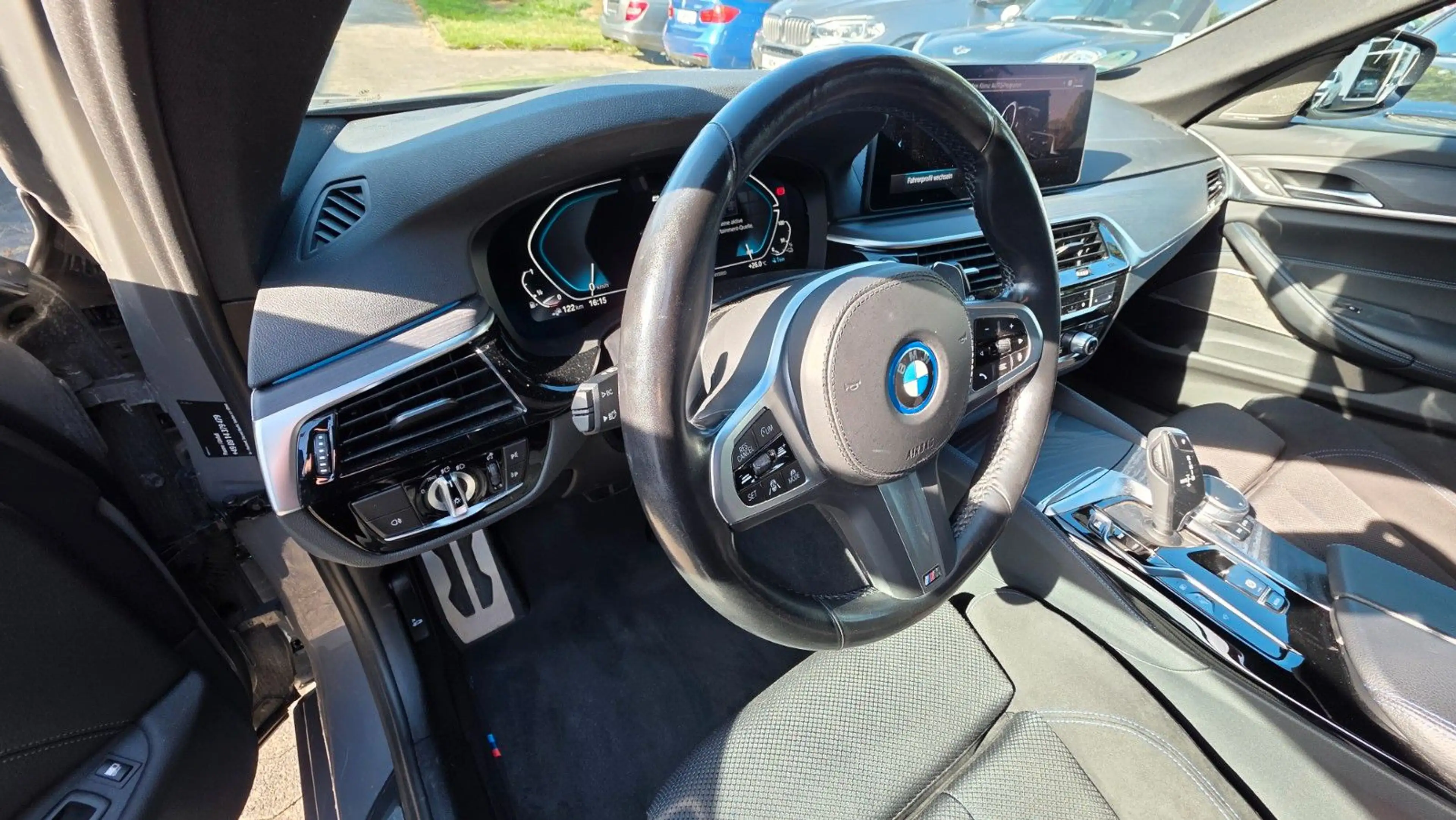 BMW 530 5 Limousine 530 e M Sport — photo 12