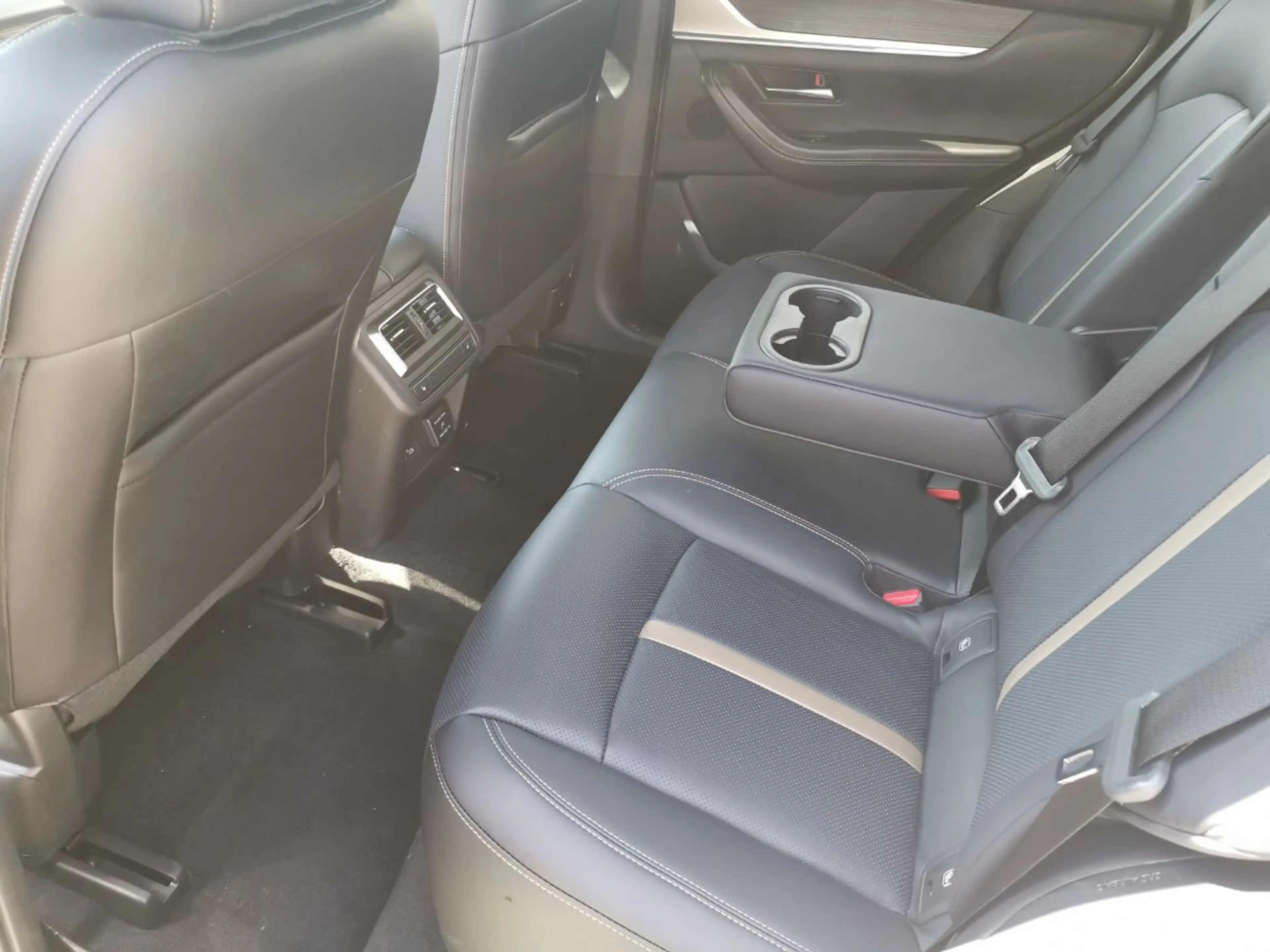 Mazda CX-60 3.3L e-SKYACTIV D 254ps — photo 8